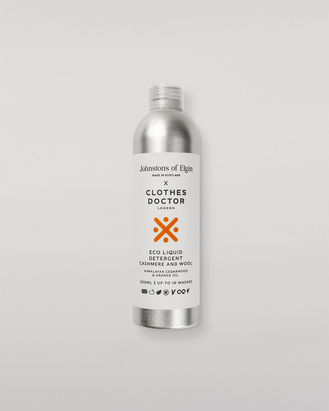 Johnstons of Elgin Johnstons of Elgin X Clothes Doctor Cashmere Shampoo 250ml on a white background MM000165