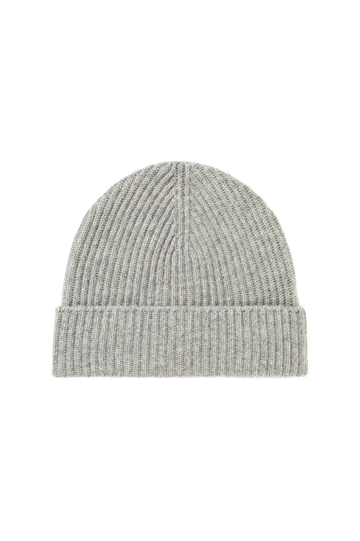 Johnstons of Elgin’s Ribbed Cashmere Beanie Giftset in Light Grey on a grey background AW23GIFTSET6C