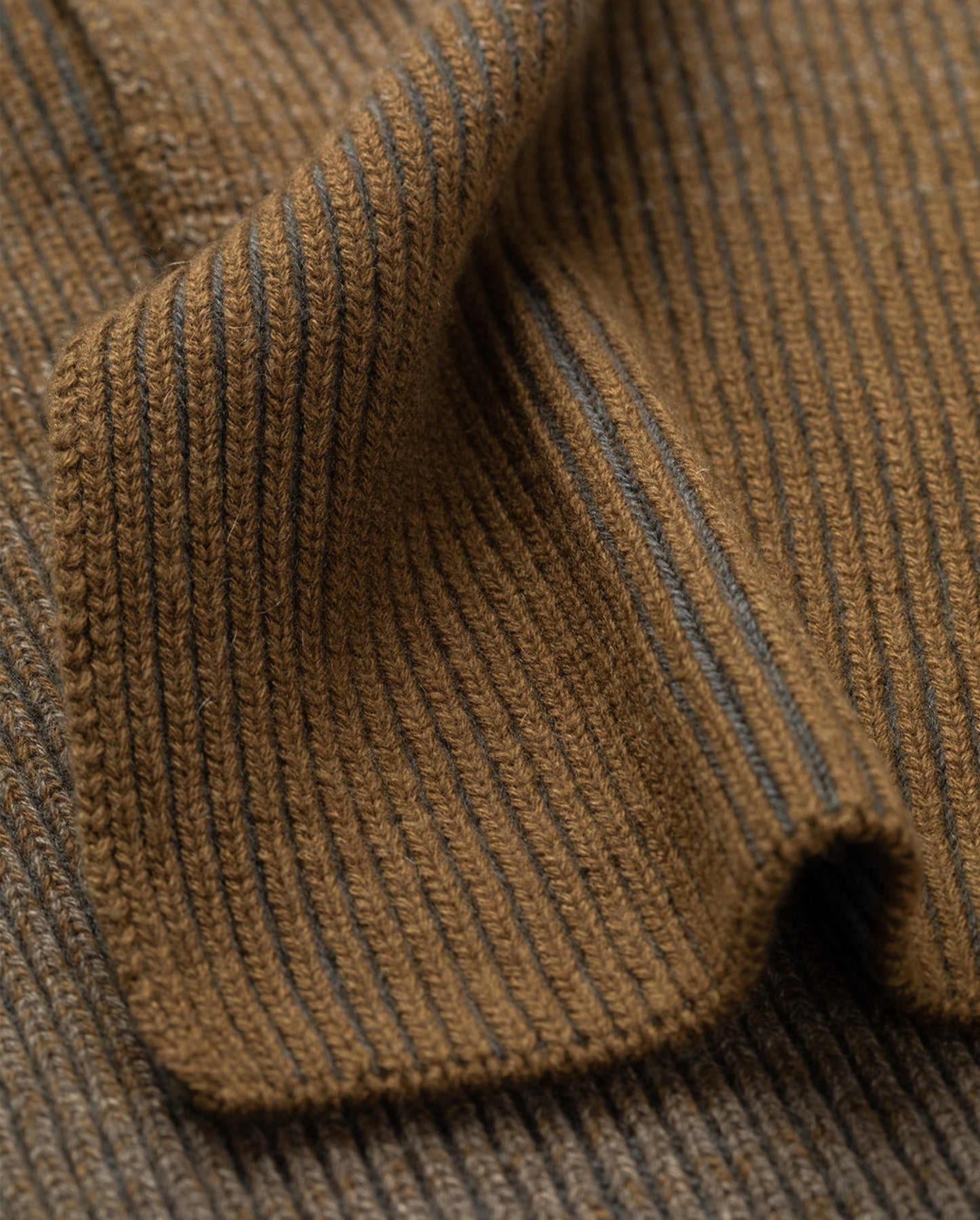 JOHNSTONS OF ELGIN CASHMERE RIBBED OMBRE PIONEER SCARF GREY 100% CASHMERE HAA03641Q26255ONE