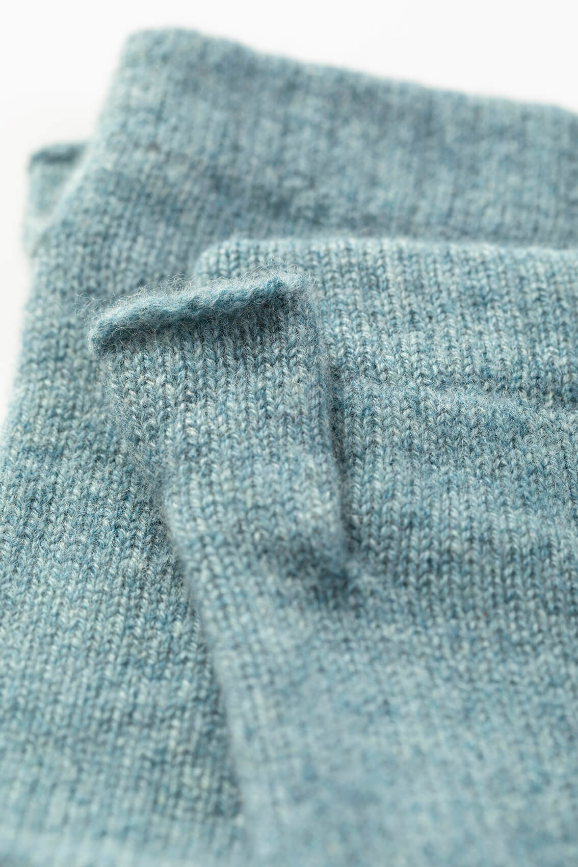 Johnstons of Elgin AW25 Knitted Accessories Seascape Cashmere Wrist Warmers HAD03215HC0038ONE