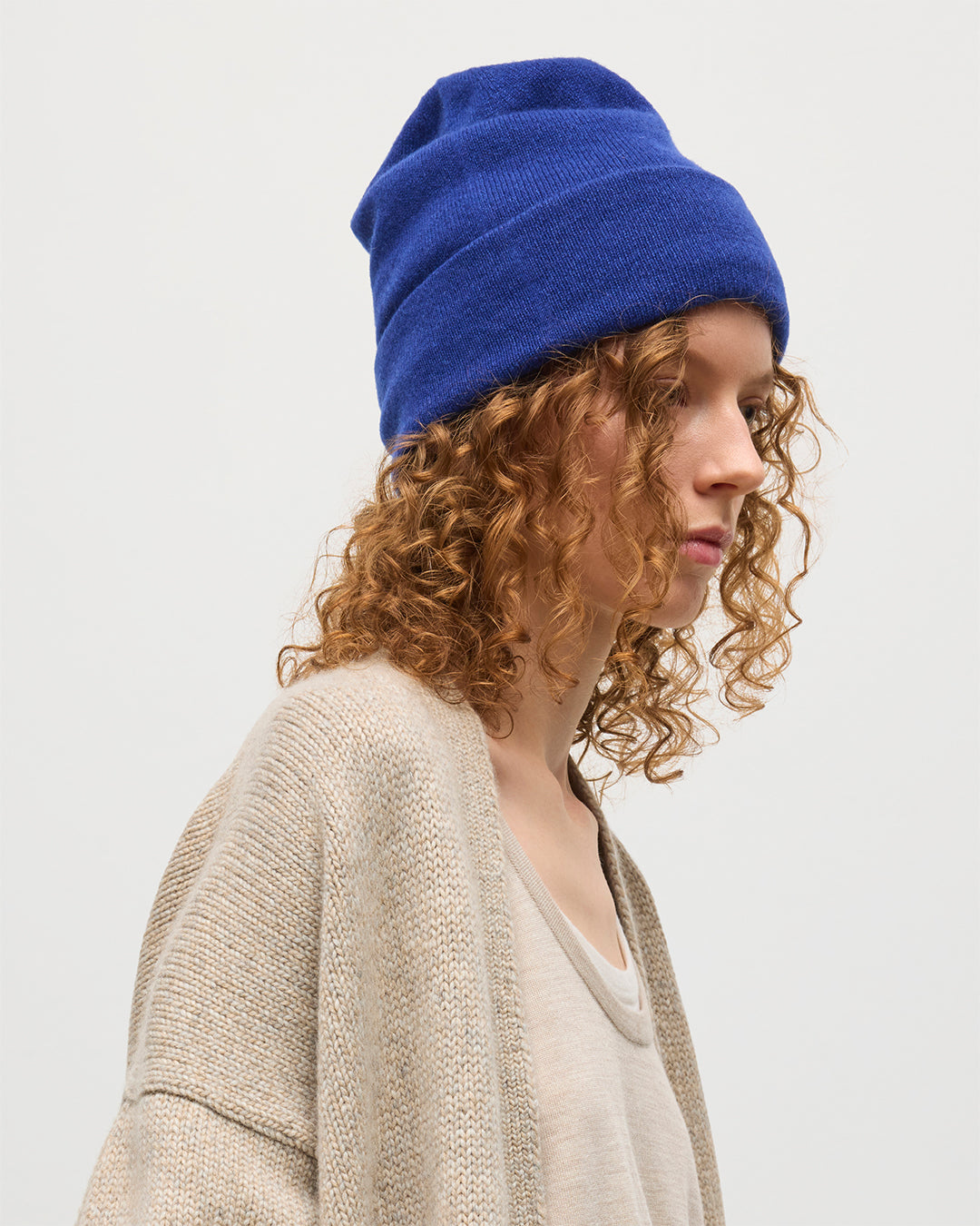 JOHNSTONS OF ELGIN BRAEMAR BLUE BEANIE HAE02655SD5326ONE