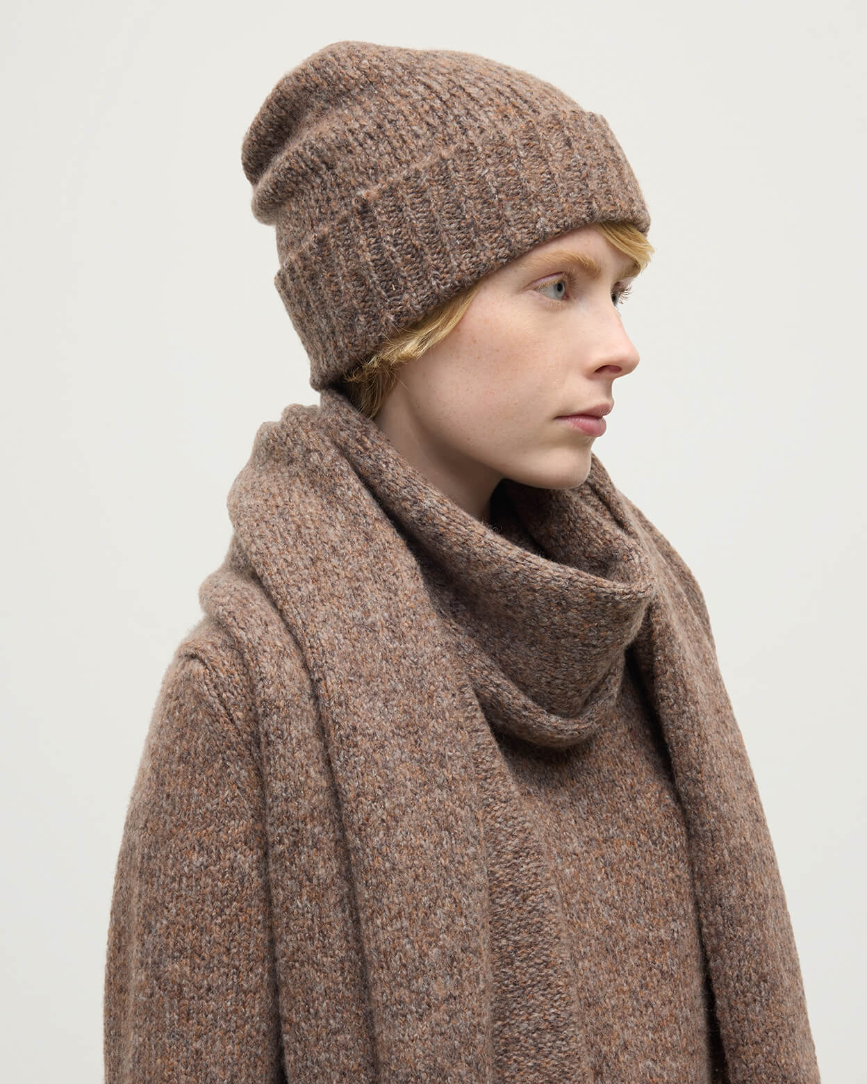 Johnstons of Elgin AW25 Knitted Accessories Molasses Mix Cashmere Bouclé Brown Beanie HBC01084HB4415ONE