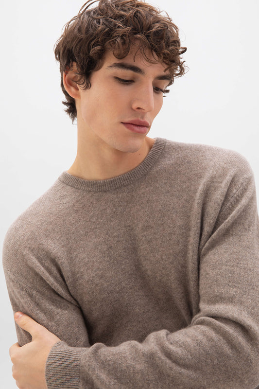 Johnstons of Elgin SS24 Unisex Knitwear Pebble Unisex Classic Cashmere Round Neck KAA04924HB4057