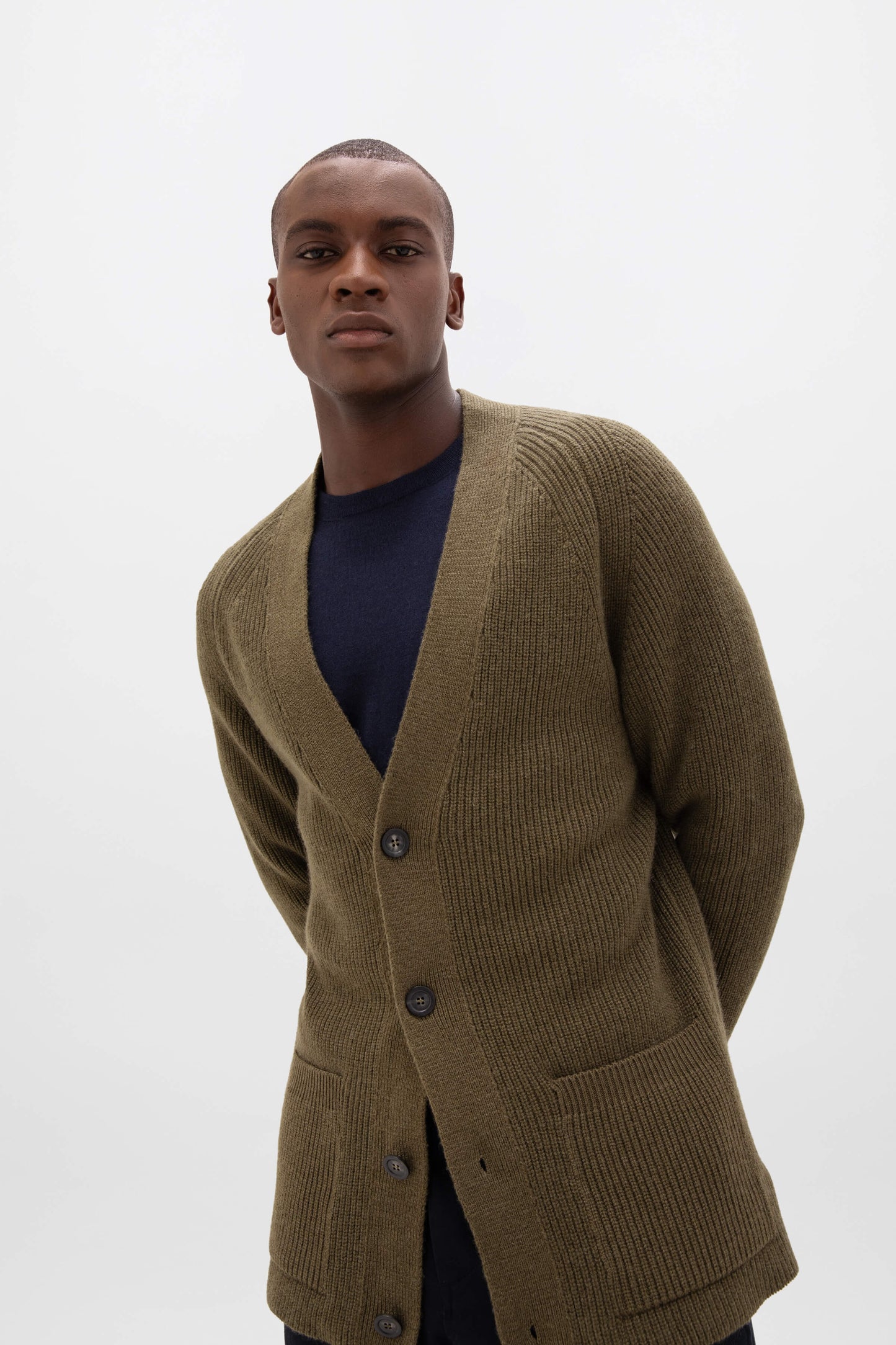 Johnstons of Elgin AW24 Men's Knitwear Olive Relaxed Ribbed Cashmere Cardigan KAA05334SC4573