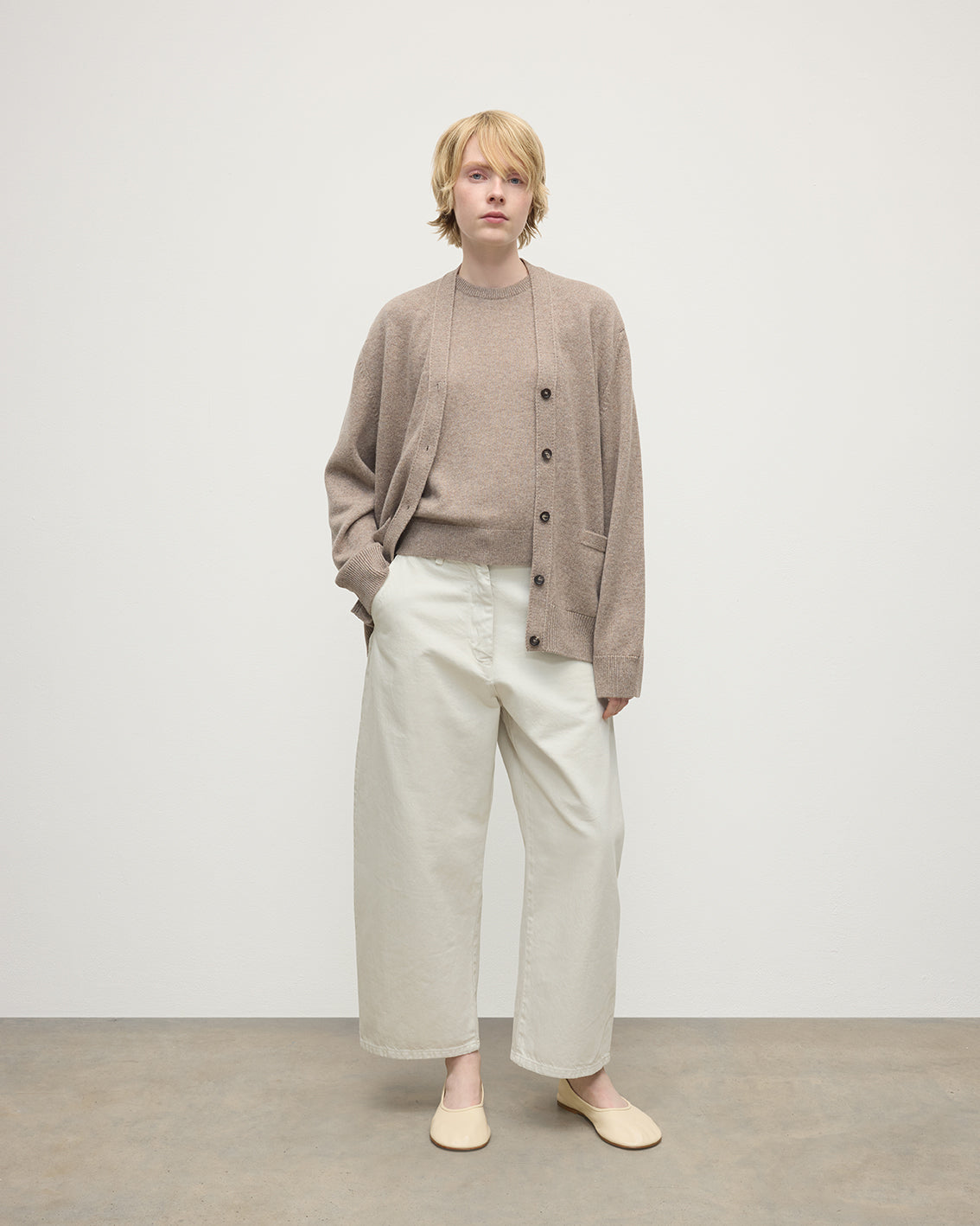 Women's Brown Cashmere Cardigan Women's Cashmere Johnstons of