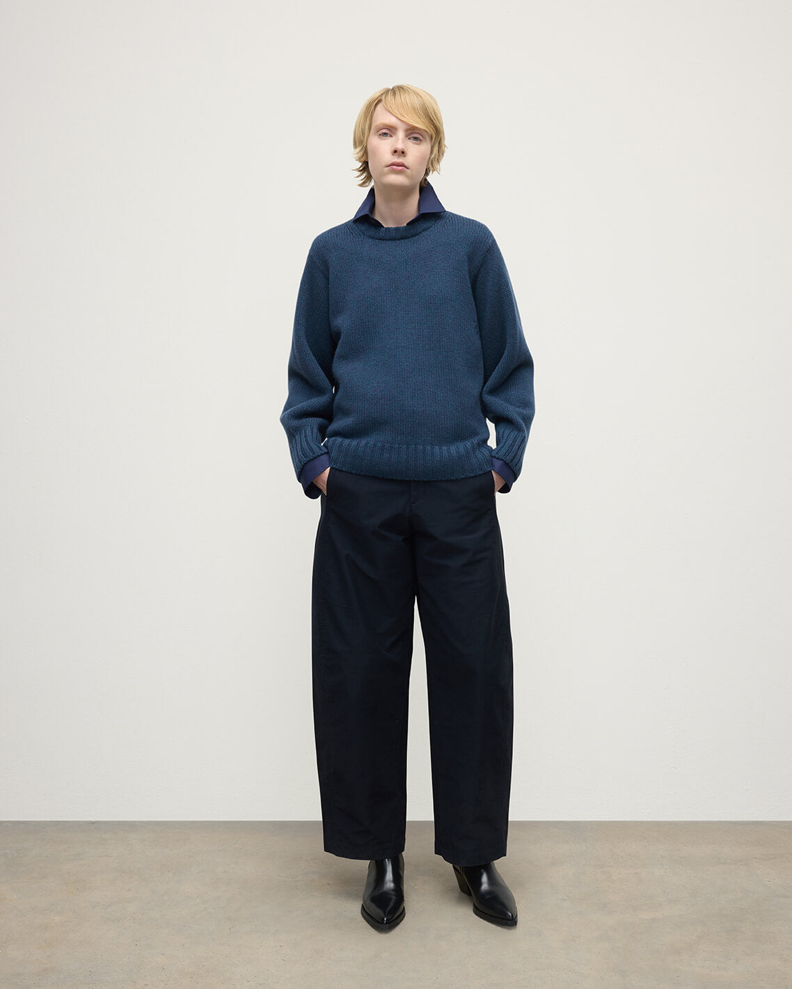 Heather Navy Women's Crewneck Luxe Cashmere Jumper | Johnstons of