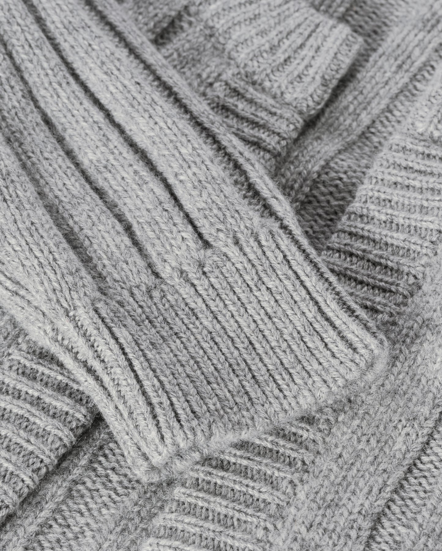 JOHNSTONS OF ELGIN WOMENS LECHT CREW CARDIGAN GREY 100% CASHMERE KAC05790HA0400