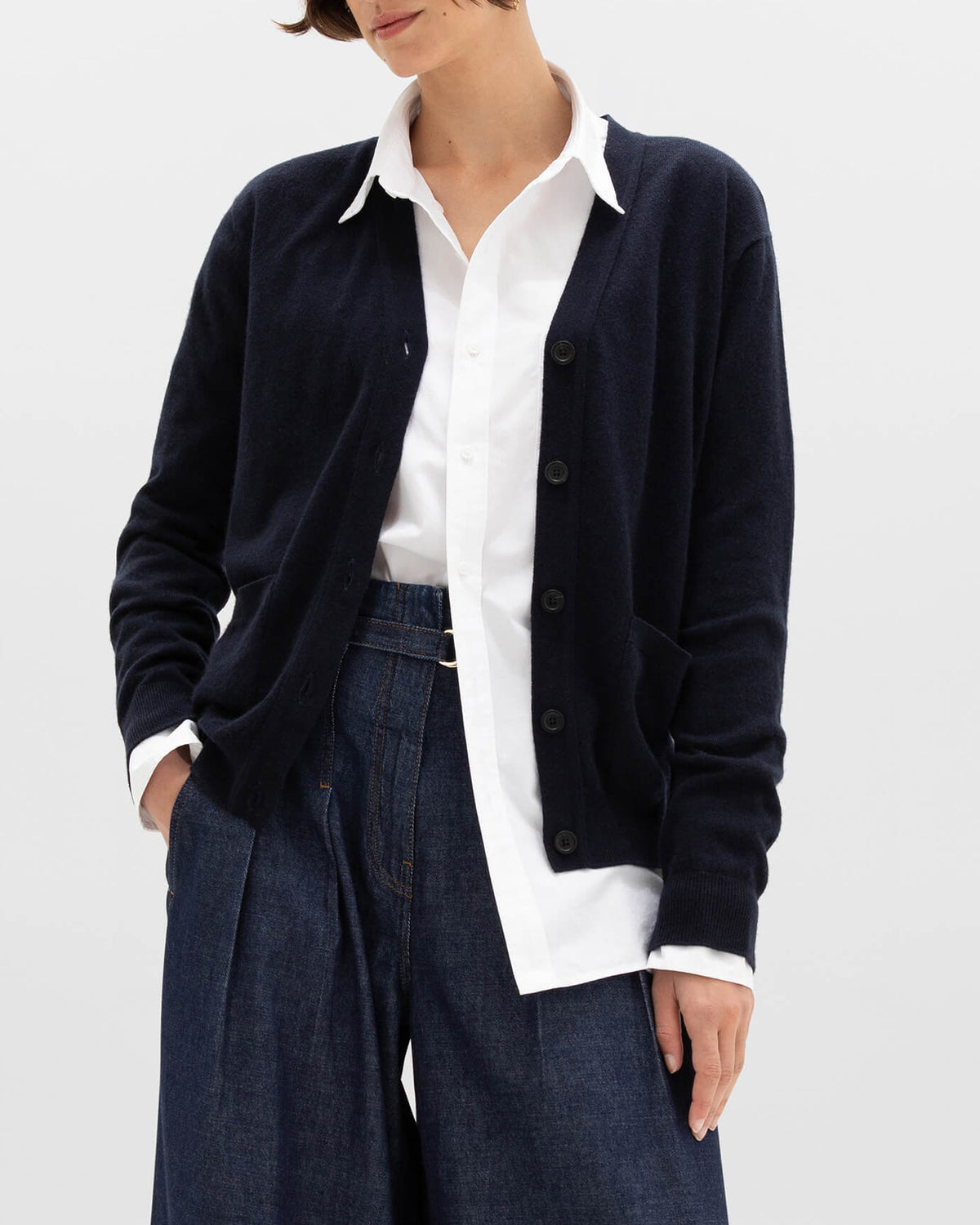 Johnstons of Elgin AW24 Women's Knitwear Dark Navy Cashmere Boyfriend Cardigan KAI05141SD7286