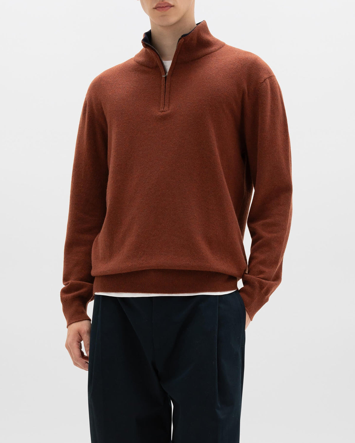 Johnstons of Elgin AW24 Men's Knitwear Russet & Dark Navy Contrast Trim Cashmere Zip Neck KAI05233Q24531