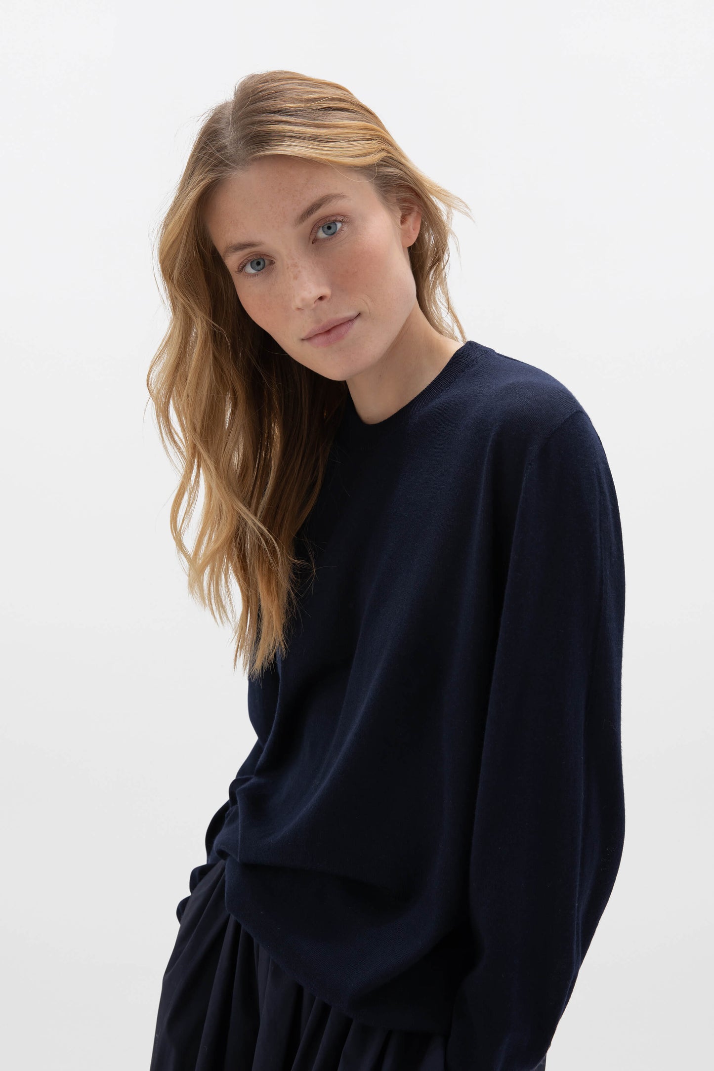 Superfine Cashmere Navy Round Neck Jumper