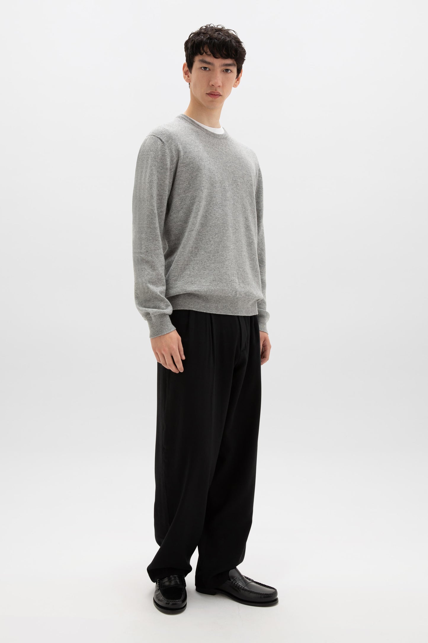 Classic Cashmere Grey Round Neck Jumper