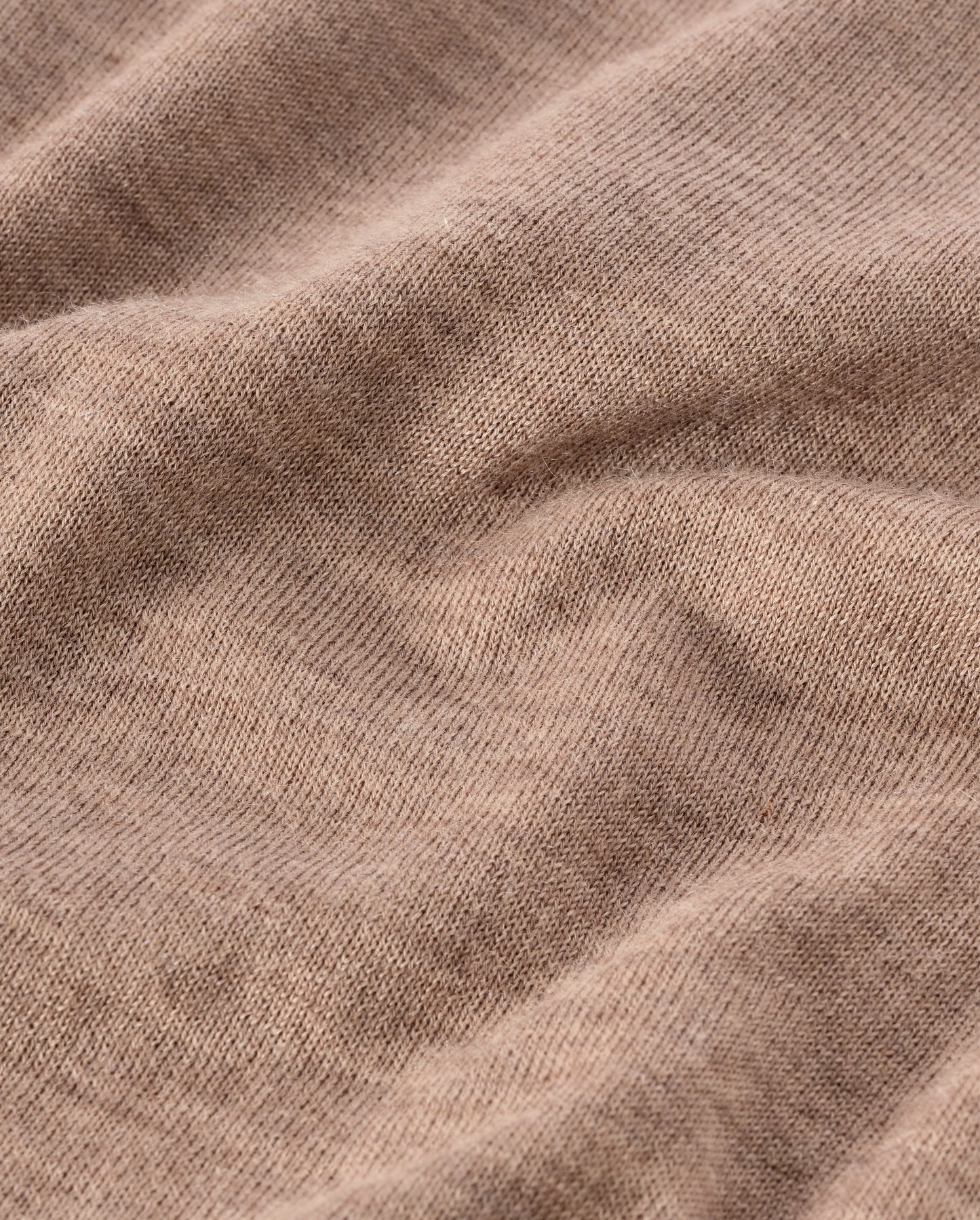 JOHNSTONS OF ELGIN MENS BOYD SUPERFINE T-SHIRT LIGHT BROWN 100% SUPERFINE CASHMERE KAI05595HB0273