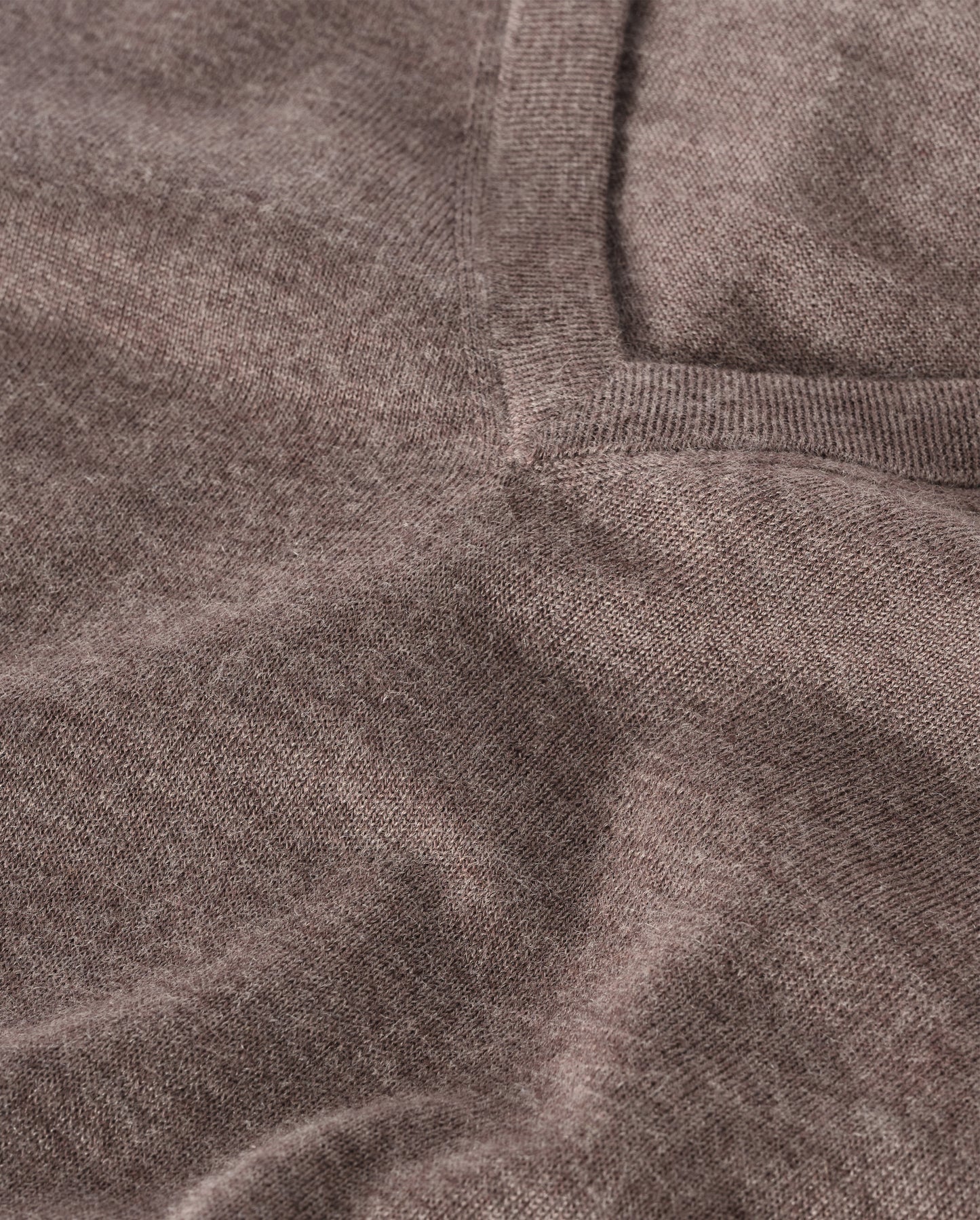 JOHNSTONS OF ELGIN WOMENS ELISE VEE SWEATER LIGHT BROWN 100% SUPERFINE CASHMERE KAI05715HB7092