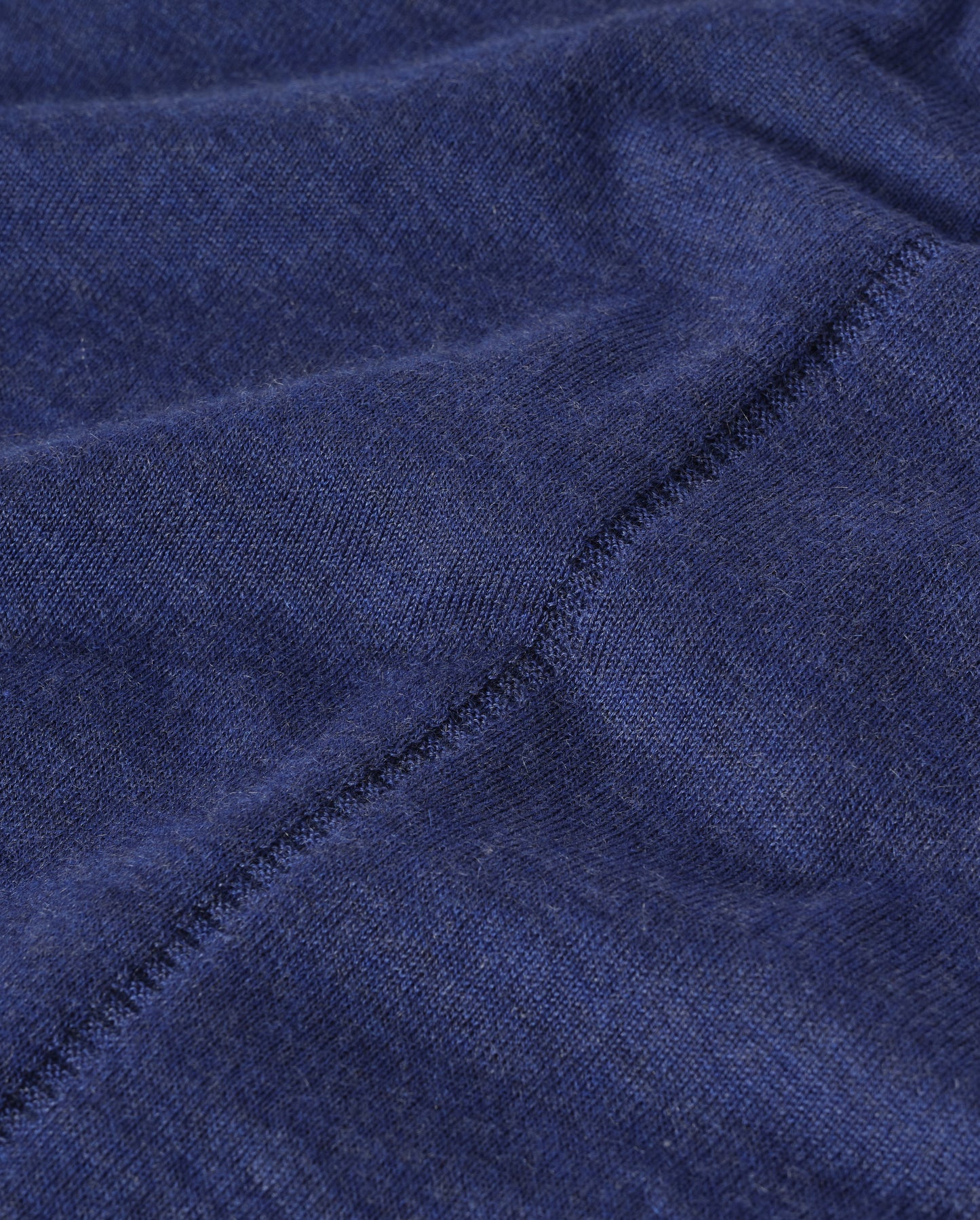 JOHNSTONS OF ELGIN BEATRICE VEE SWEATER SUPERFINE CASHMERE VEE NECK SWEATER WITH LINKS STITCH DETAIL - 3 PLY BLUE 100% CASHMERE KAI05972HD4509