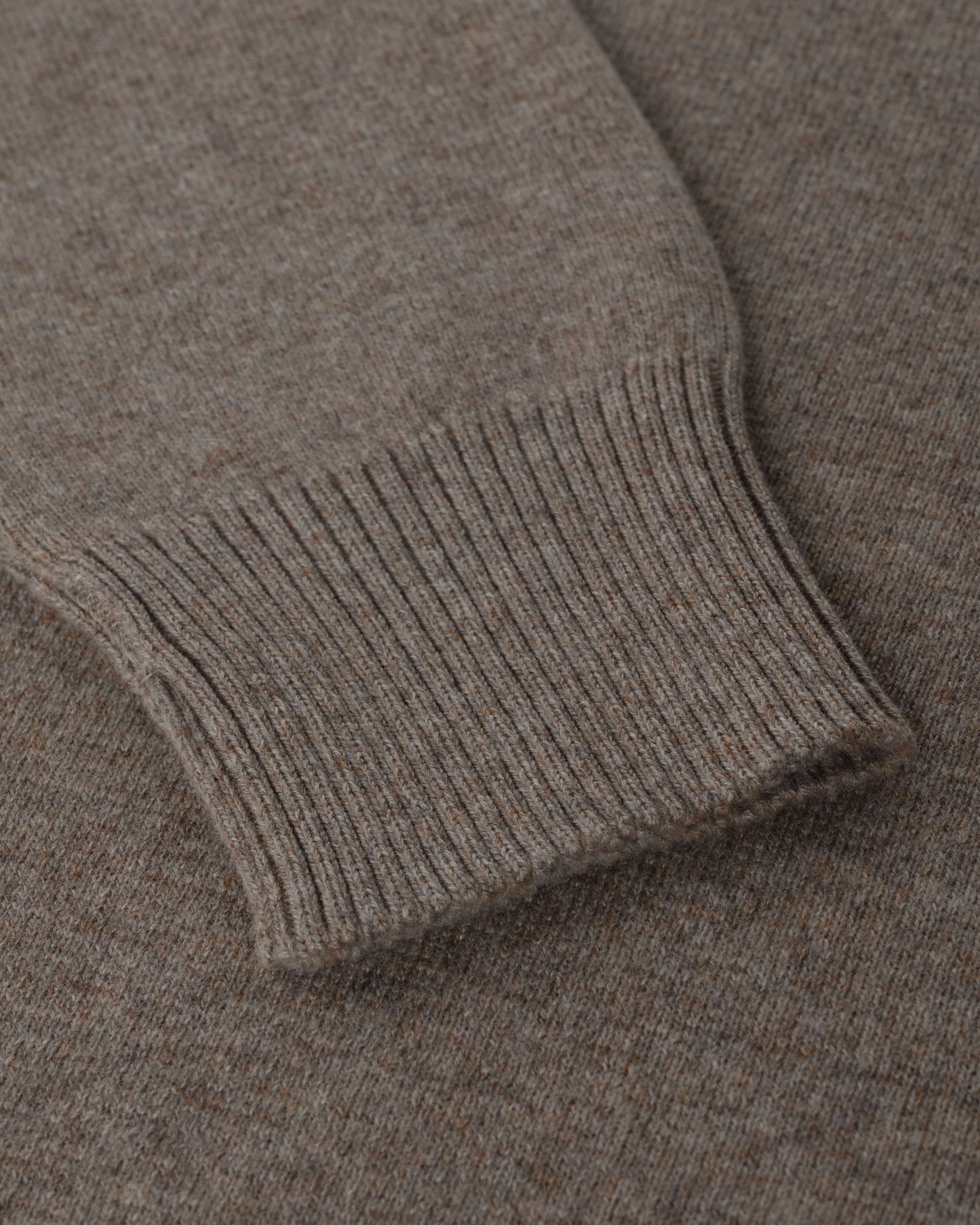 Johnstons of Elgin AW25 Men's Knitwear Ash Relaxed Milano Stitch Brown Jumper KAP05486HB4334