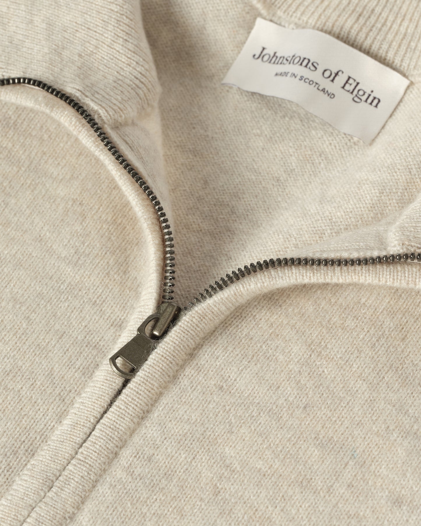 MENS RORY CLASSIC HALF ZIP CLASSIC SWEATER 100% CASHMERE FROM JOHNSTONS OF ELGIN KAP05695HA0402