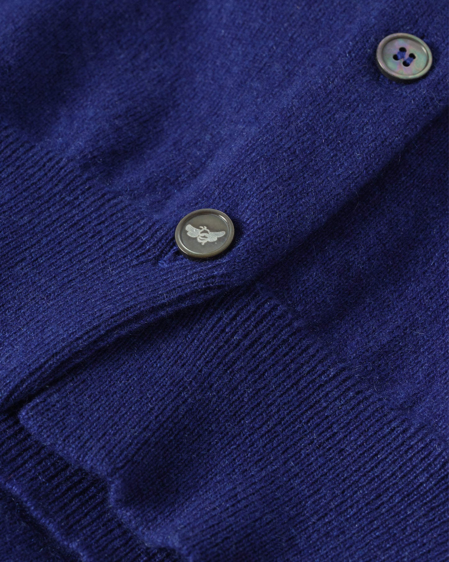 JOHNSTONS OF ELGIN WOMENS IRIS CLASSIC CREW CARDIGAN BLUE 100% CASHMERE KAP05704SD5326