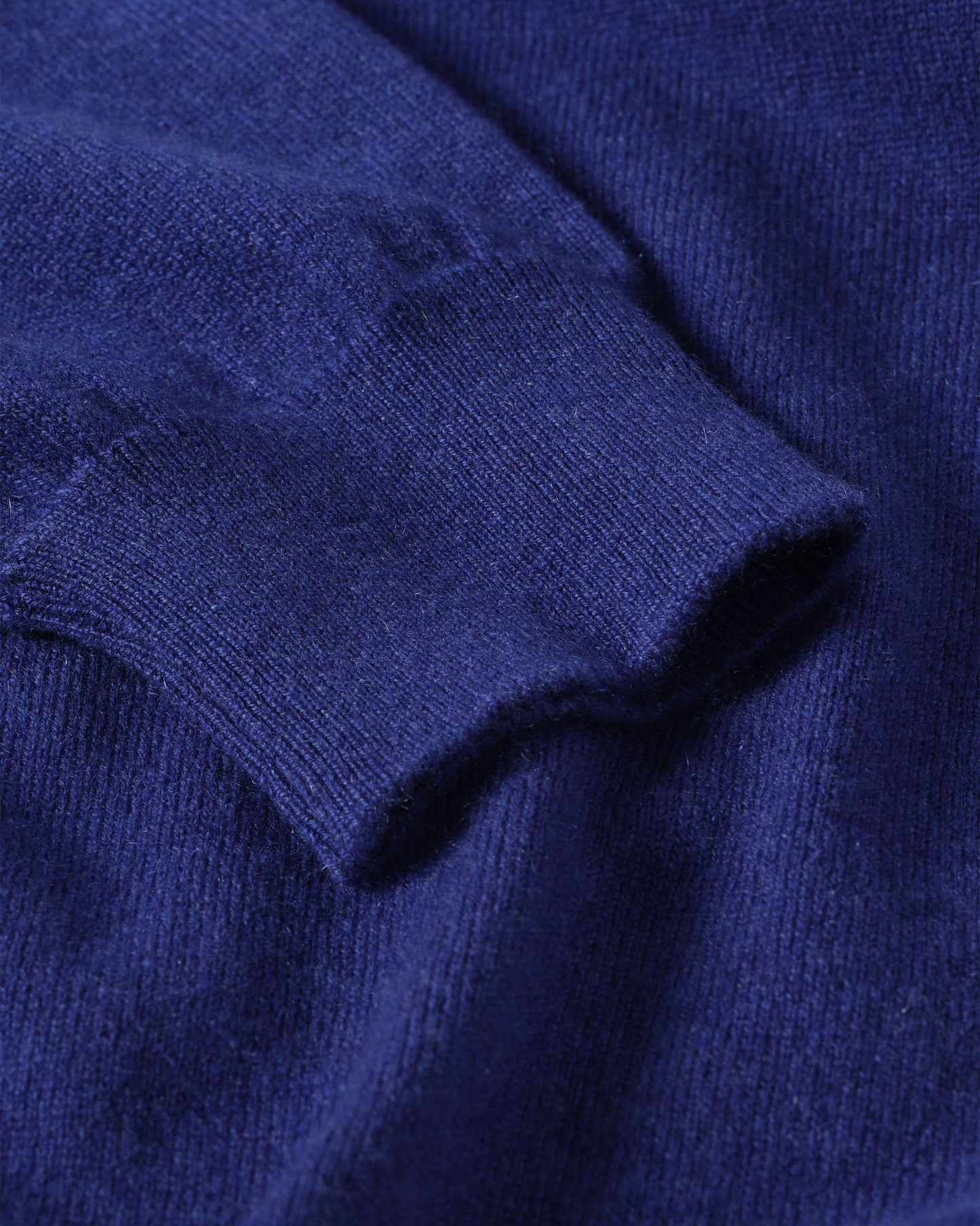 JOHNSTONS OF ELGIN WOMENS LUNAN CLASSIC CREW SWEATER BLUE KAP05784SD5326