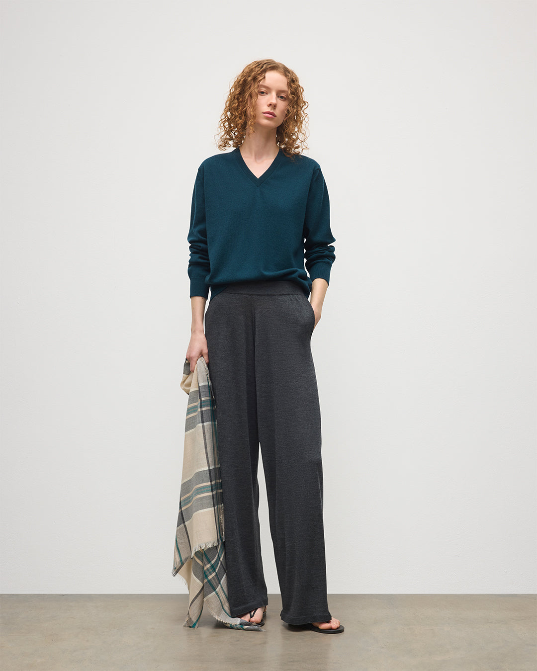 Lunan Bottle Green Cashmere V Neck Jumper | Made In Scotland