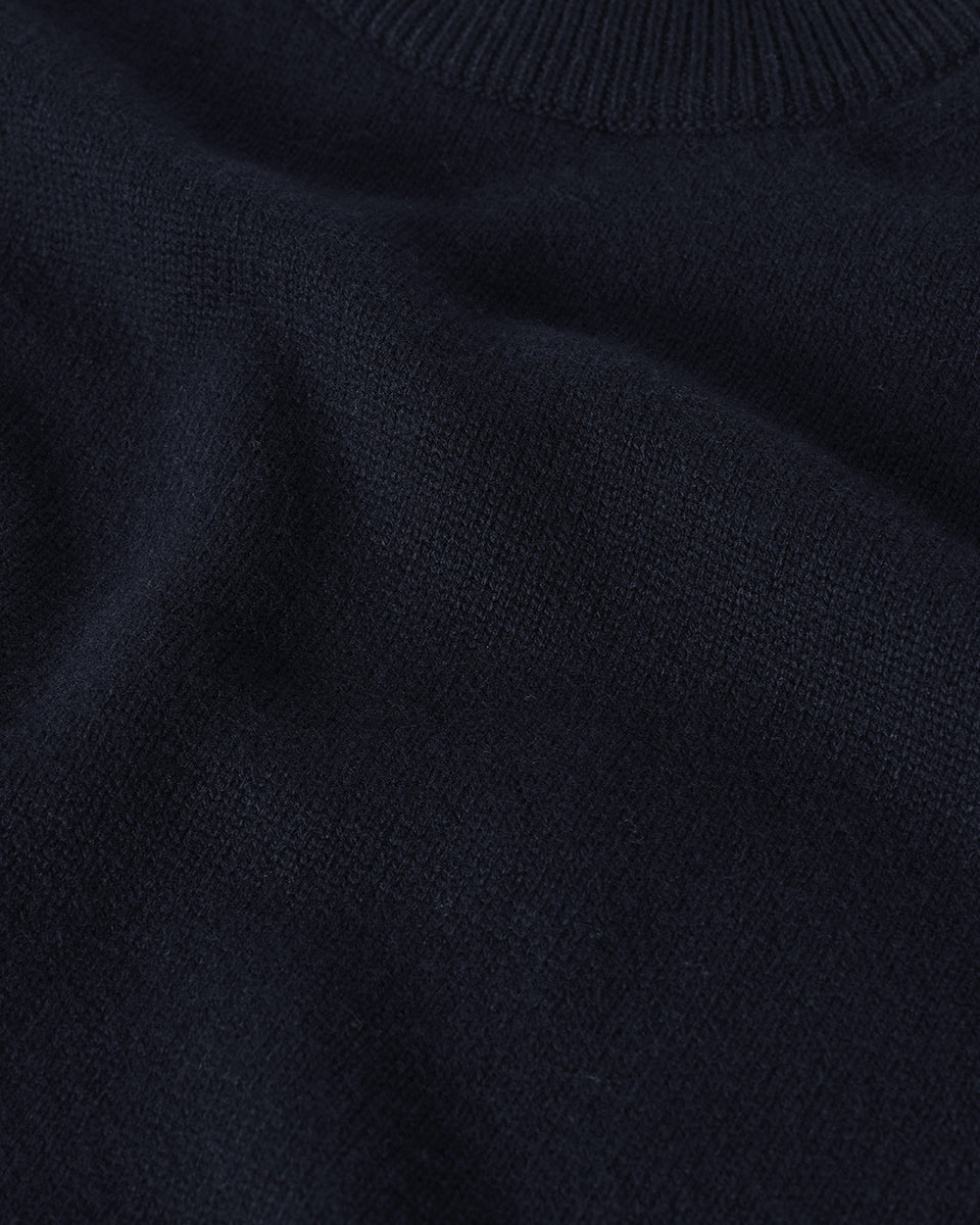 Johnstons of Elgin AW25 Men's Knitwear Dark Navy Superfine Merino Relaxed Navy Jumper KDA00770SD7674