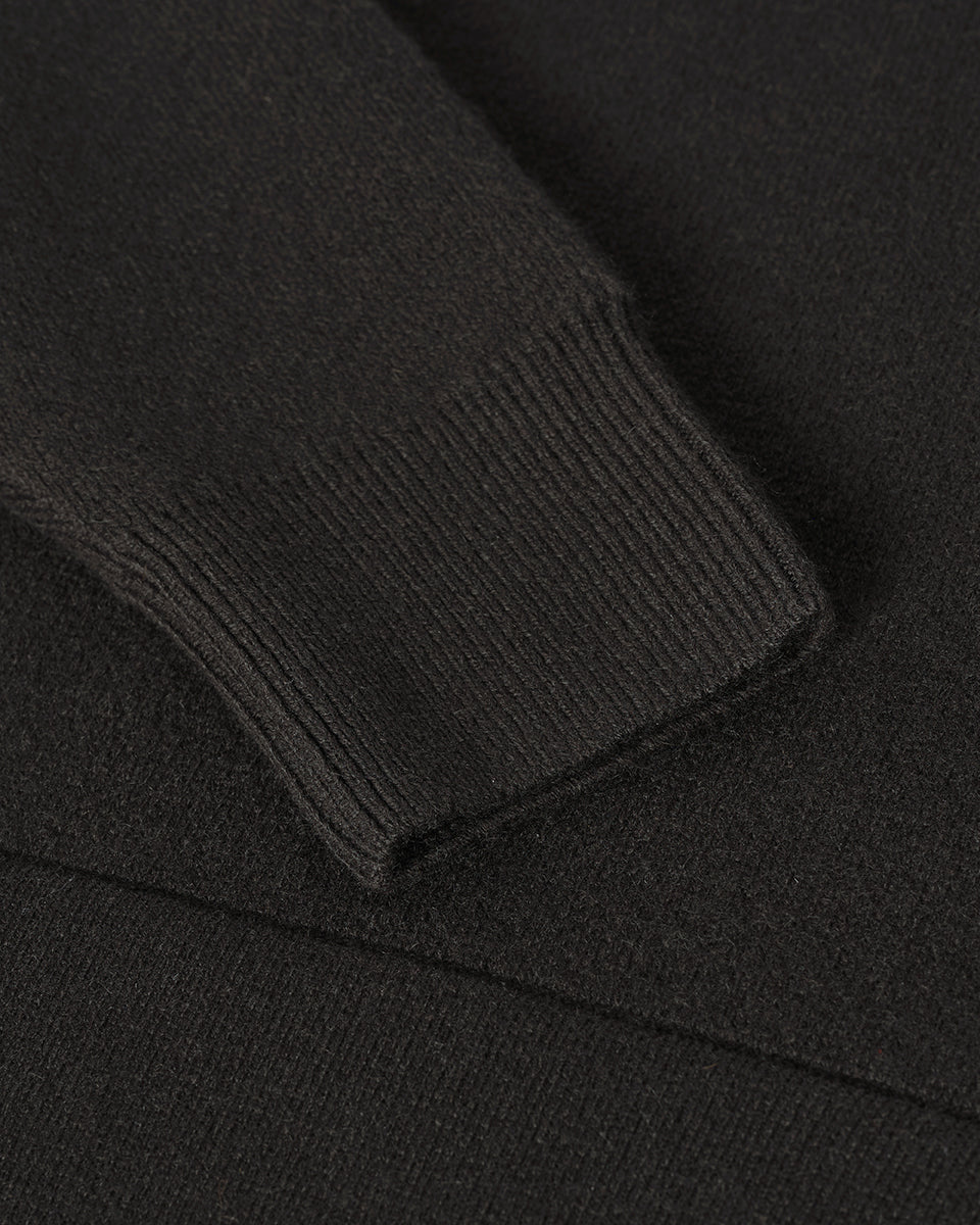 Johnstons of Elgin AW25 Women's Knitwear Iron & Black Double-Face Black Cashmere Hoodie close up KBA01034Q25336