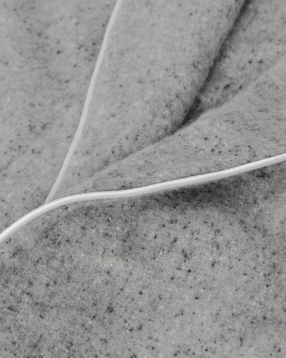 Johnstons of Elgin AW25 Women's Tailoring Light Grey Donegal Donegal Cashmere Dressing Gown TA000529RU7400