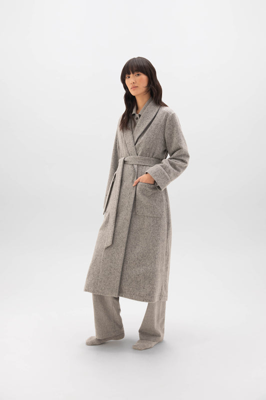 Johnstons of Elgin Women's Donegal Cashmere Dressing Gown in Light Grey TA000529RU740