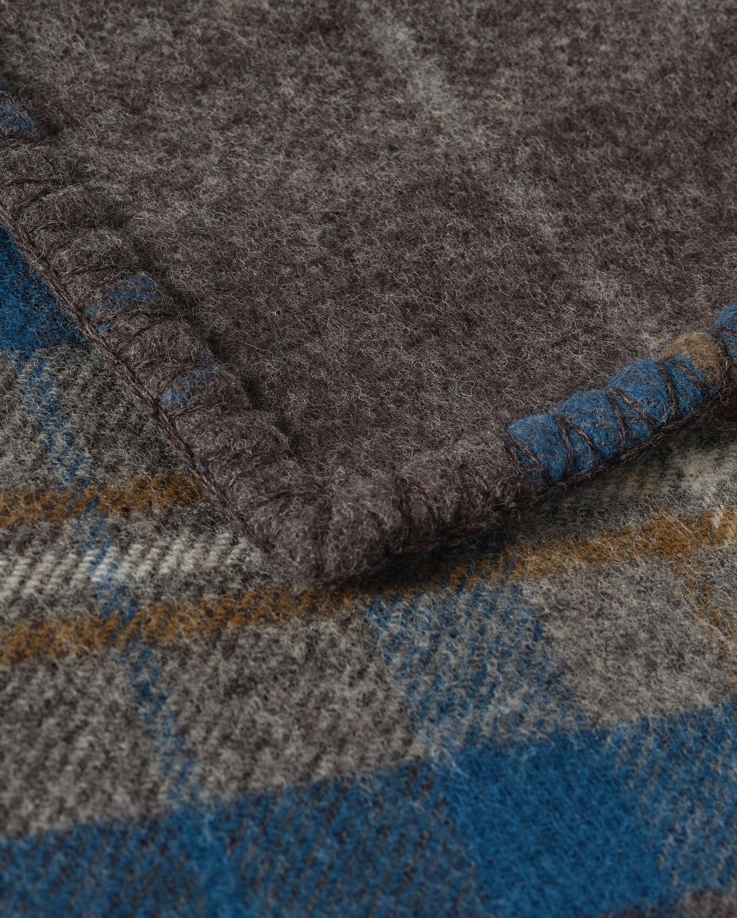 Johnstons of Elgin Double Face 100% Wool Blanket in Petrol & Charcoal Grey Check TD000535RU7833ONE