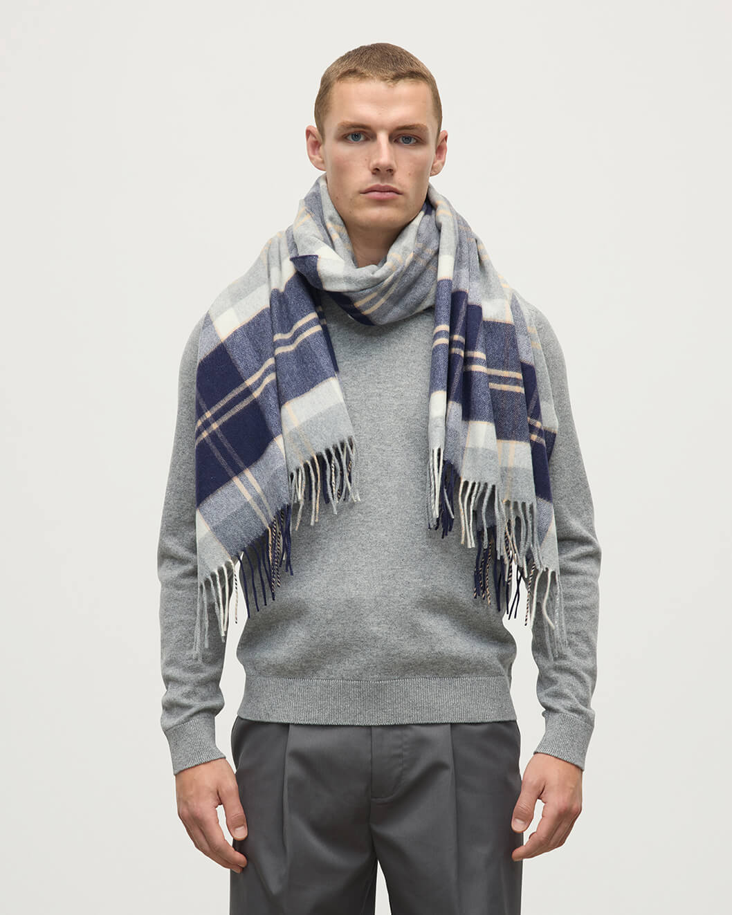 Johnstons of Elgin Woven Accessory Silver Bannockbane Knockmore Tartan Cashmere Stole WA000056KU0499N/A