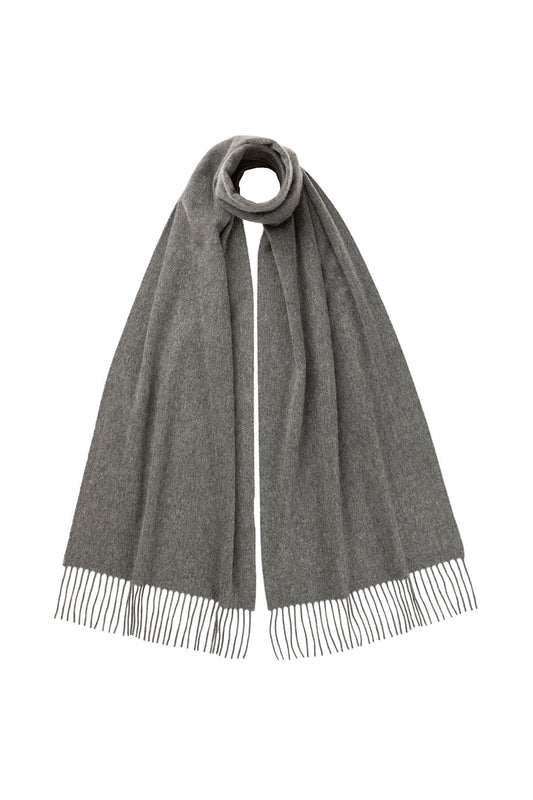 Johnstons of Elgin Cashmere Scarf in Mid Grey on a white background WA000016HA0501ONE