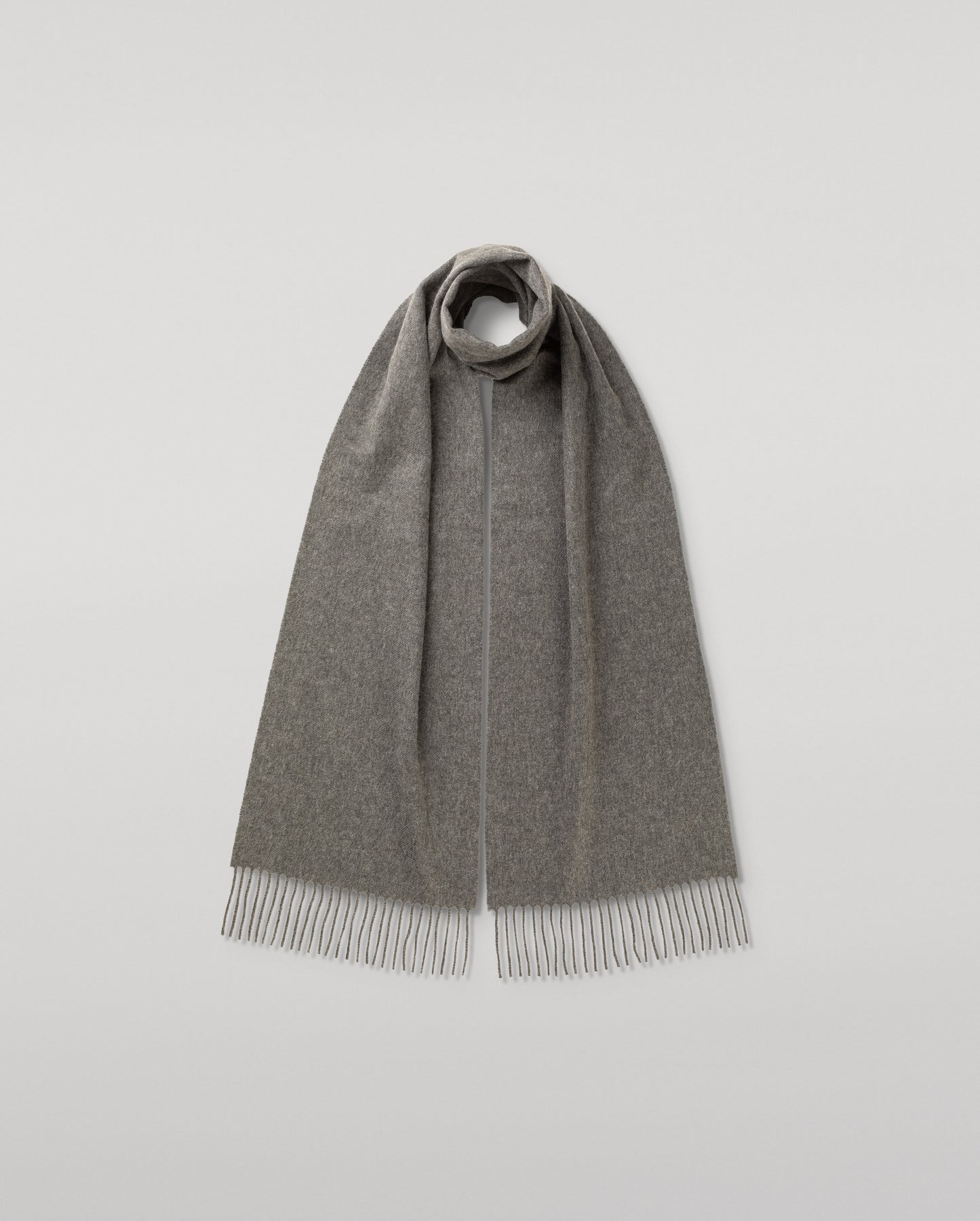 Johnstons of Elgin Cashmere Scarf in Mid Grey on a white background WA000016HA0501ONE