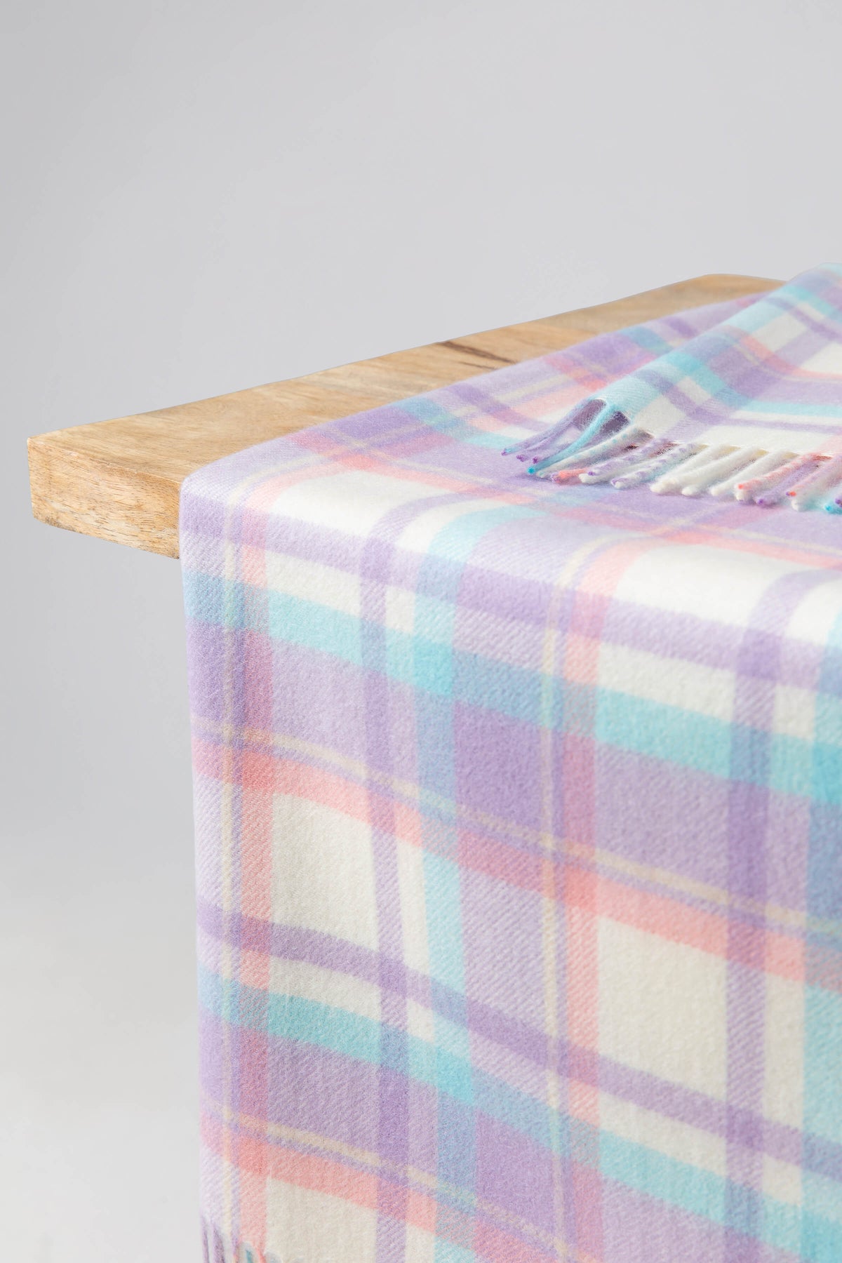 Johnstons of Elgin 2024 Baby Blanket Collection Lilac Pink Check Cashmere Baby Blanket WA001954RU7475ONE