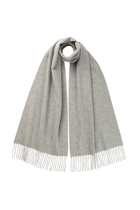 Johnstons of Elgin Oversized Cashmere Scarf in Light Grey on a white background WA000057HA0200ONE