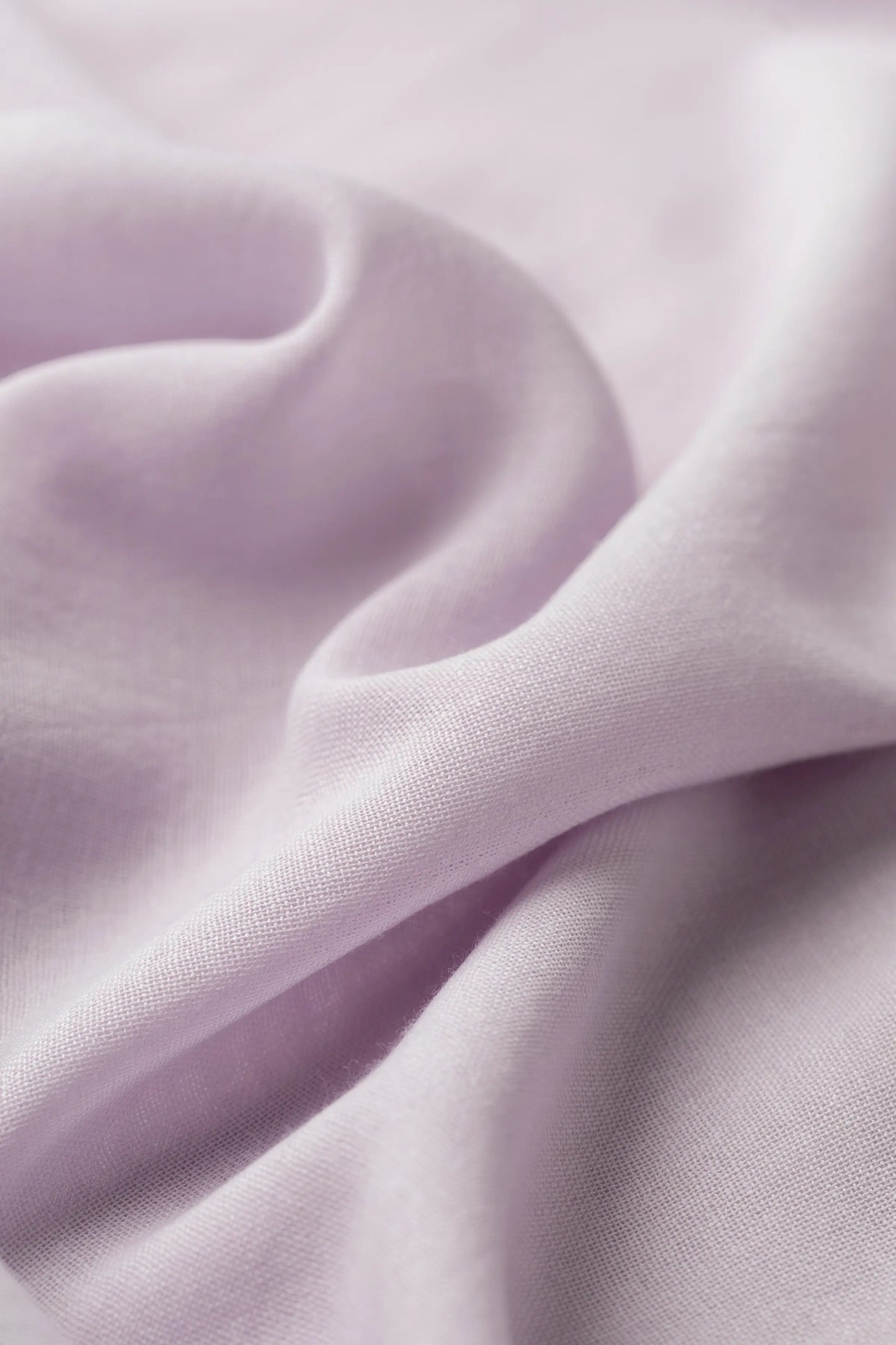 Johnstons of Elgin SS25 Accessories Lavender Merino Wool Lightweight Scarf close up of superfine merino fabric WD001093SE0706ONE
