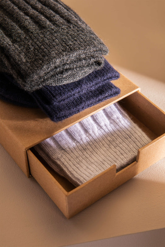 Johnstons of Elgin Men's Cashmere Bed Sock Gift Set 365GIFTSET23A