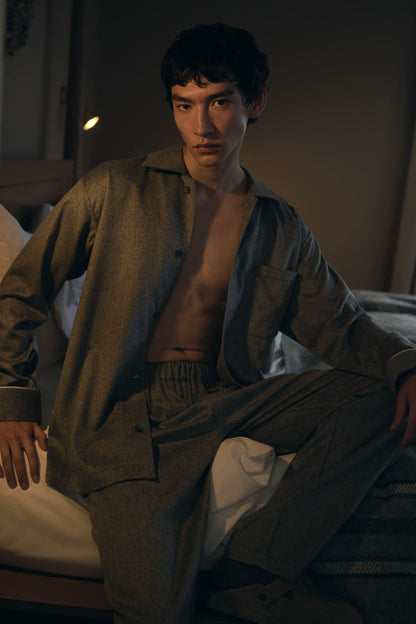 Johnstons of Elgin AW24 Men's Tailoring Light Grey Cashmere Pyjama Lounge Set TA000557RU6784