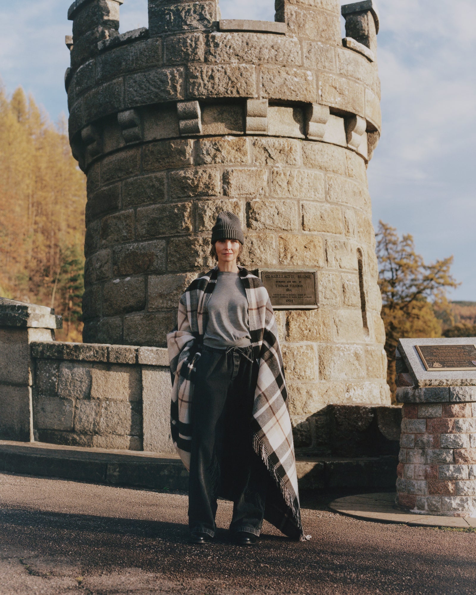 カシミヤの衣類と生地 | Johnstons of Elgin