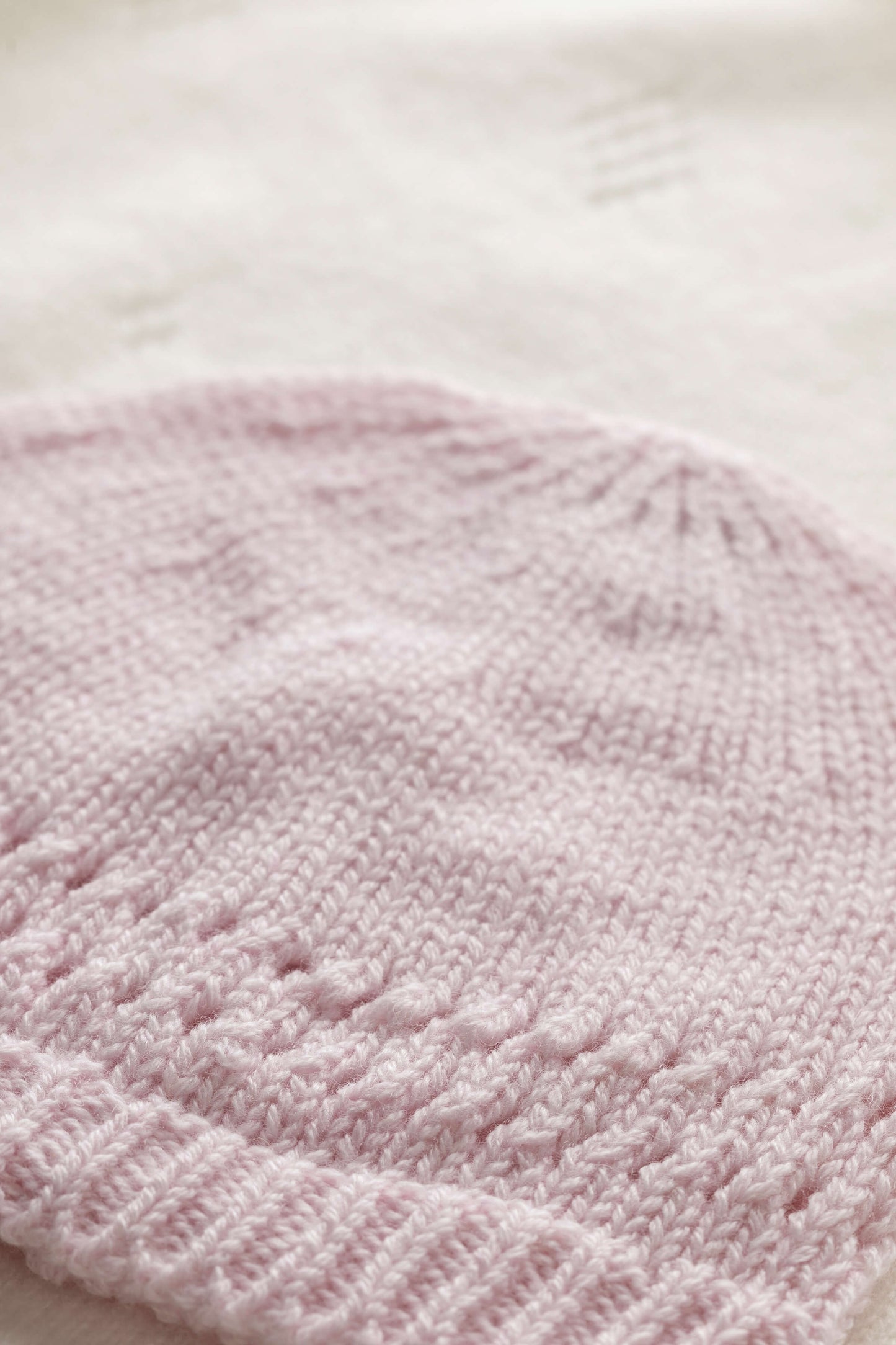 Johnstons of Elgin Baby Handknits Blush Hand Knitted Cashmere Baby Beanie 79011Se0208ONE