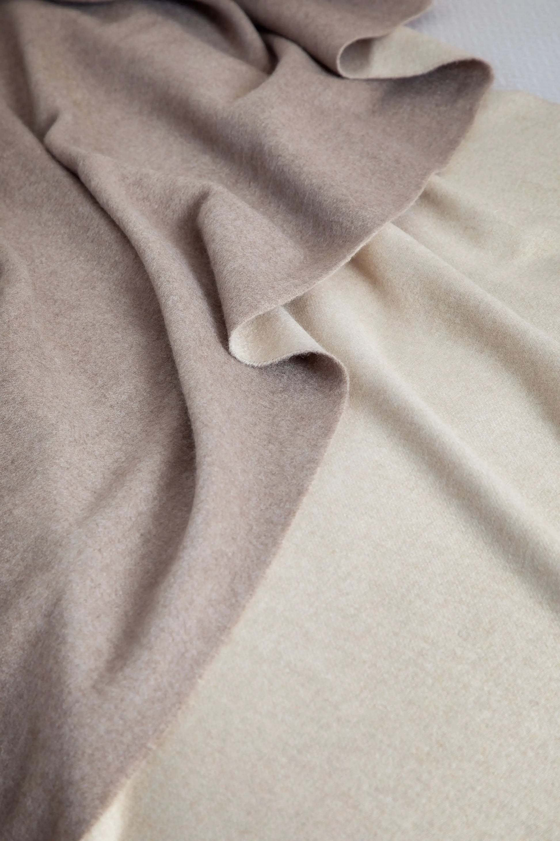 Johnstons of Elgin Blanket Collection Light Brown & Light Grey Reversible Cashmere Bed Throw detail WA001374RU6323ONE