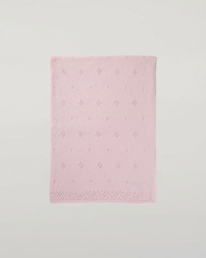 Johnstons of Elgin’s Gift Set includes our Cashmere Pointelle Baby Blanket, Hat, Mittens & Booties in Blush AW21GIFTSET18B