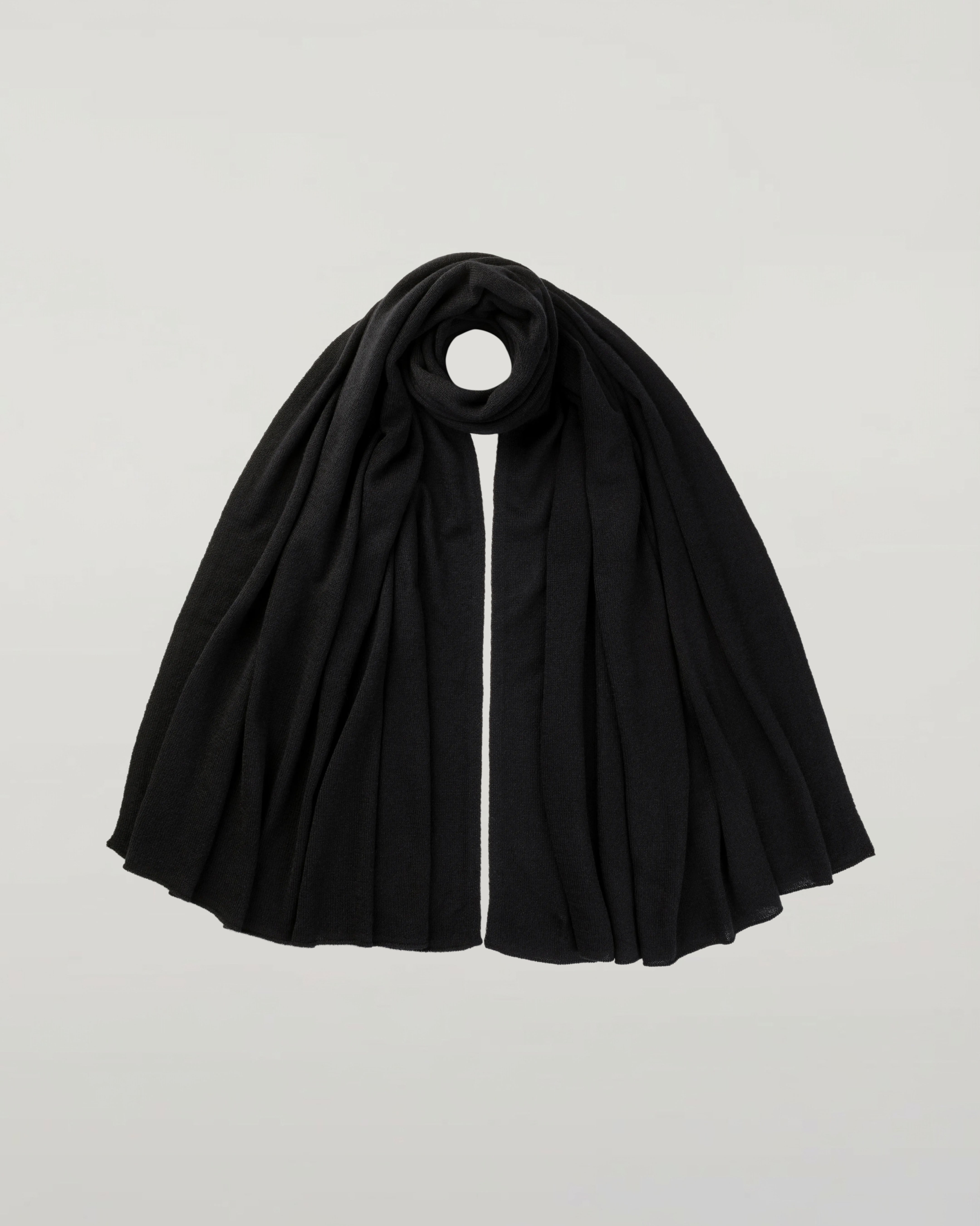 Black Gauzy Cashmere Travel Stole | Johnstons of Elgin