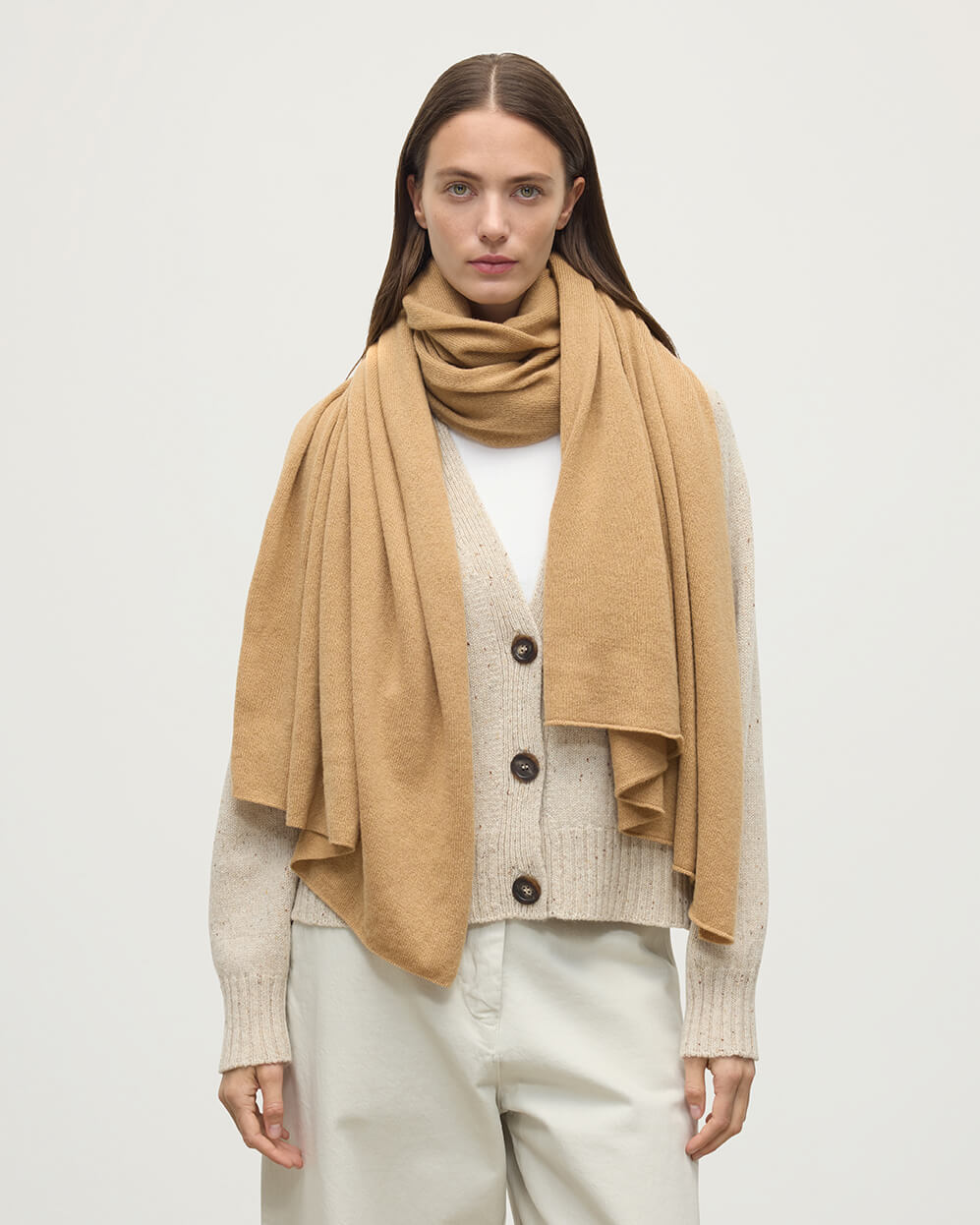 Johnstons of Elgin AW25 Knitted Accessories Camel Gauzy Cashmere Travel Stole HAA03407HB4404ONE