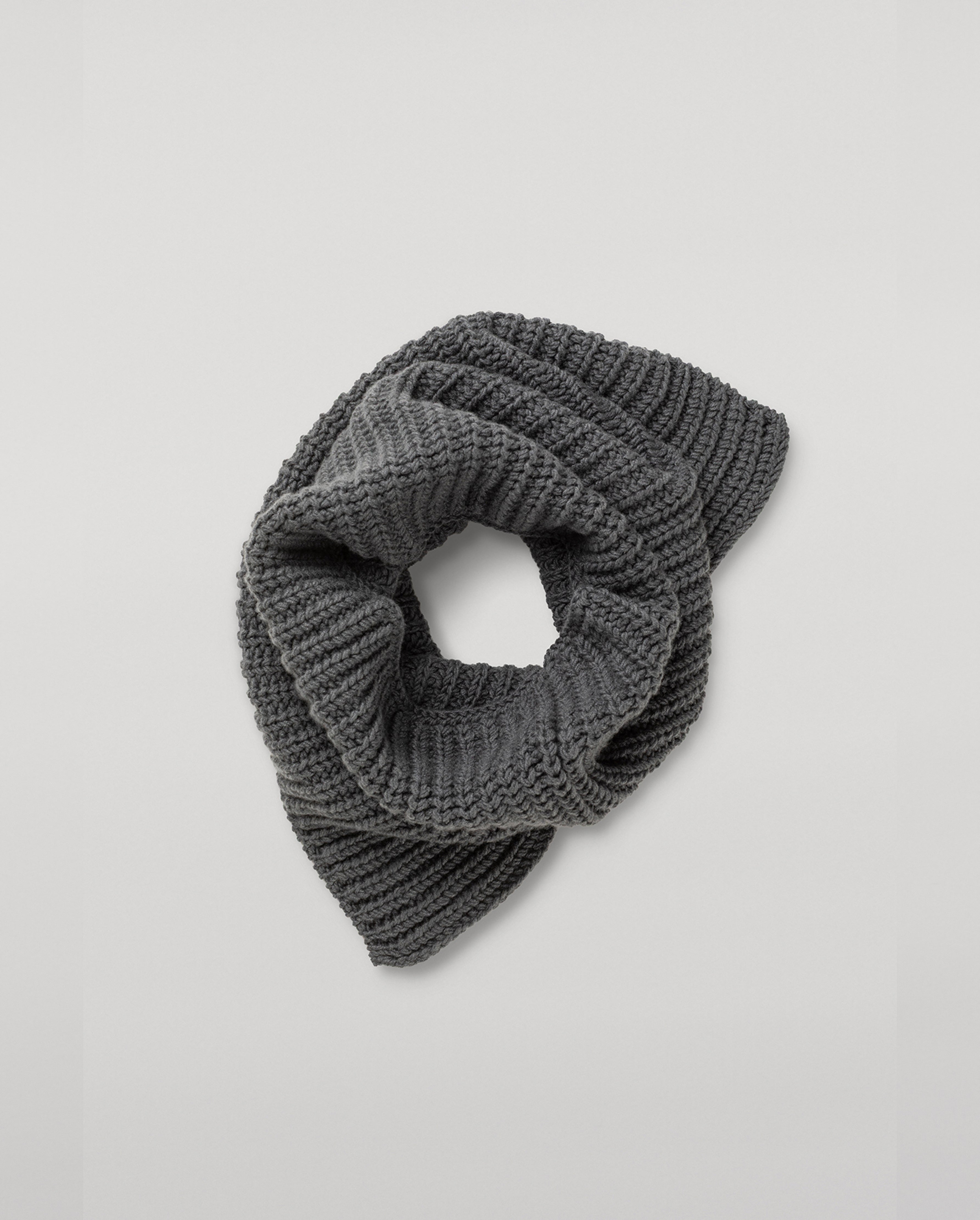 Cowie Grey Cashmere Snood | Made in Scotland – Johnstons of Elgin