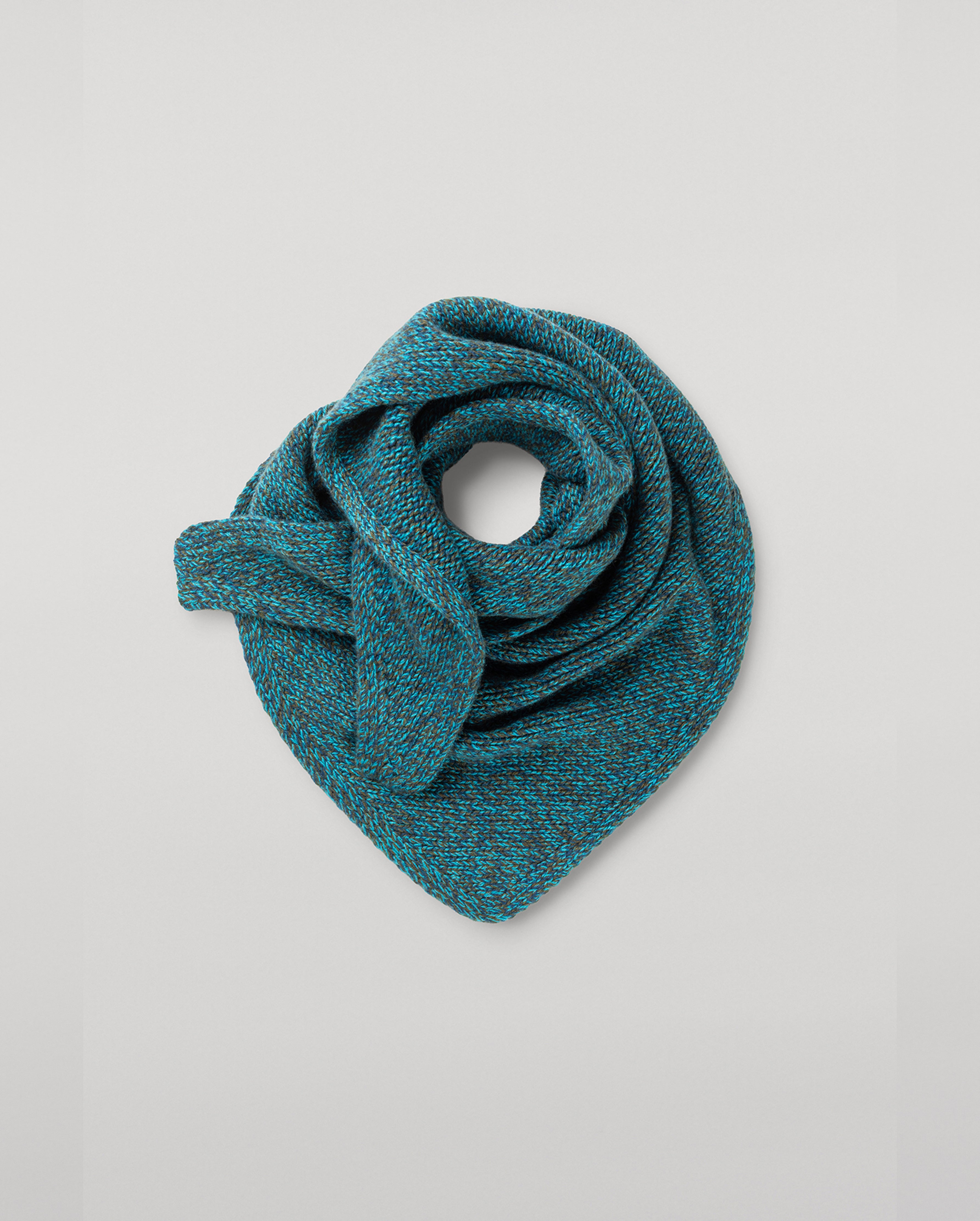 Scarves & Stoles – Page 2 – Johnstons of Elgin