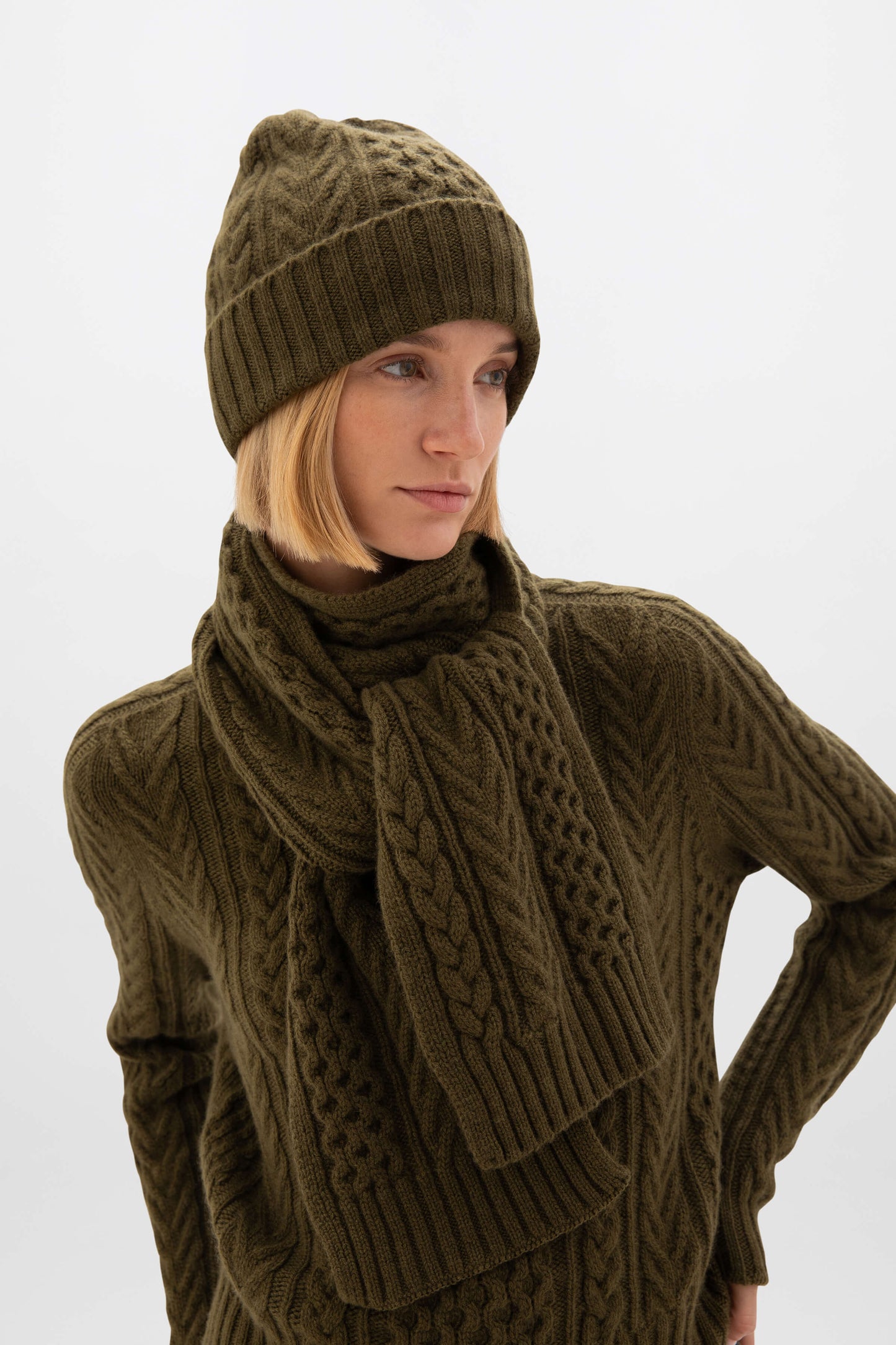 Johnstons of Elgin AW24 Knitted Accessory Olive Aran Cable Cashmere Gift Set AW24GIFTSET8B