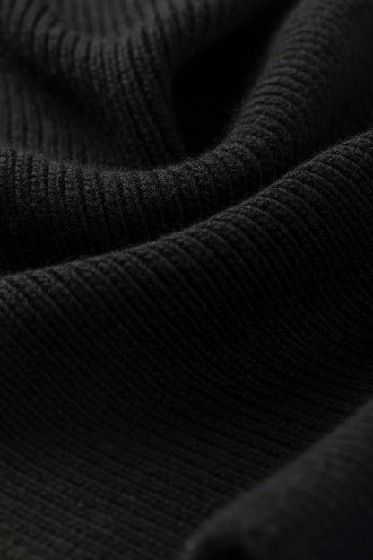 Johnstons of Elgin AW25 Knitted Accessories Black Ribbed Black Cashmere Scarf HAC03537SA7210ONE