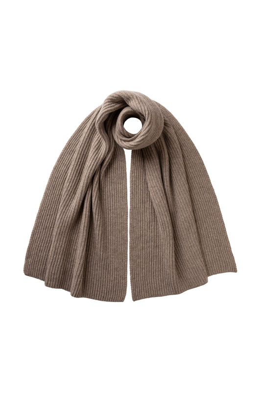Johnstons of Elgin AW25 Knitted Accessories Ash Cardigan Stitch Brown Cashmere Scarf HAC03538HB4334ONE
