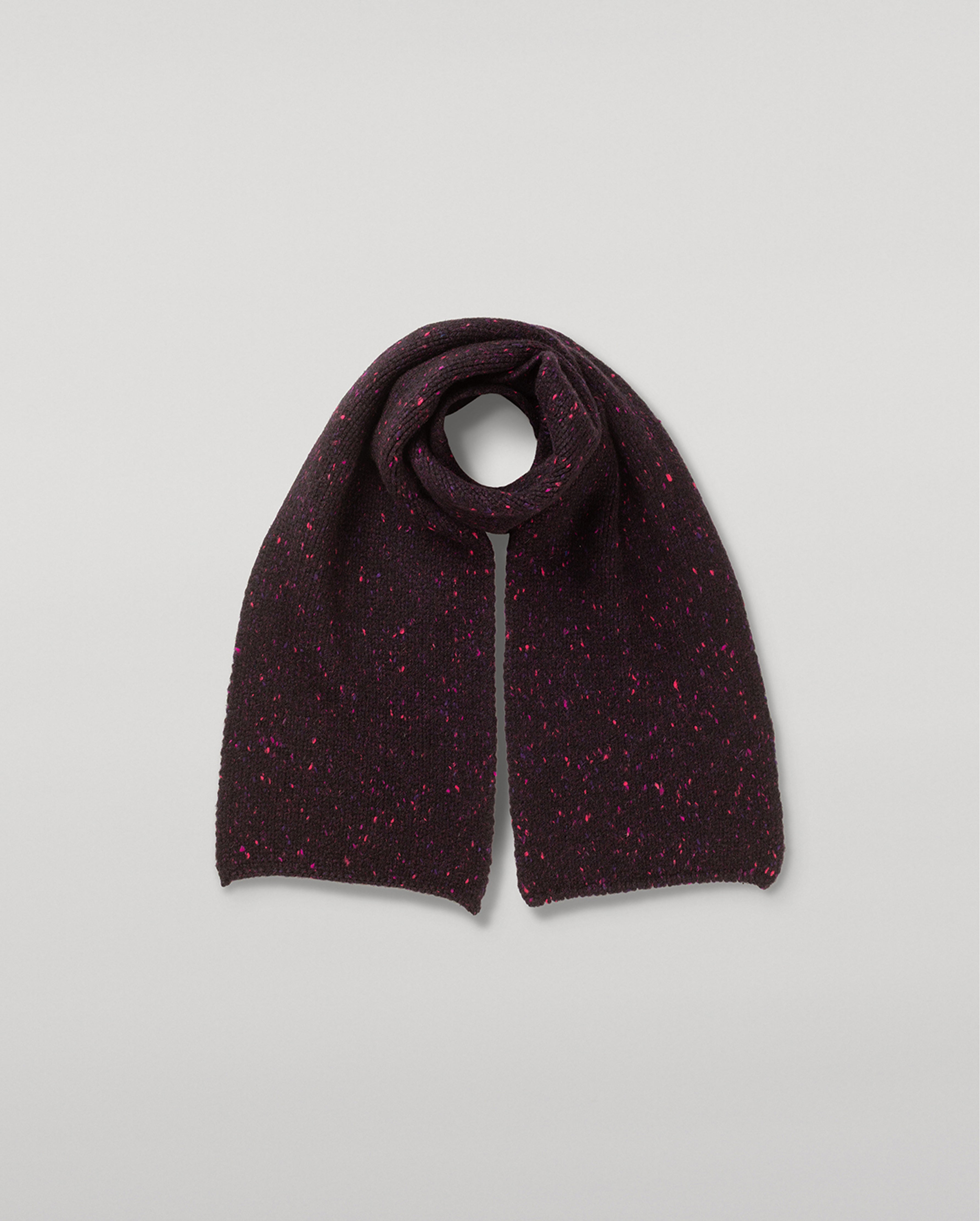 Cashmere Scarves & Stoles | Made in Scotland – Johnstons of Elgin
