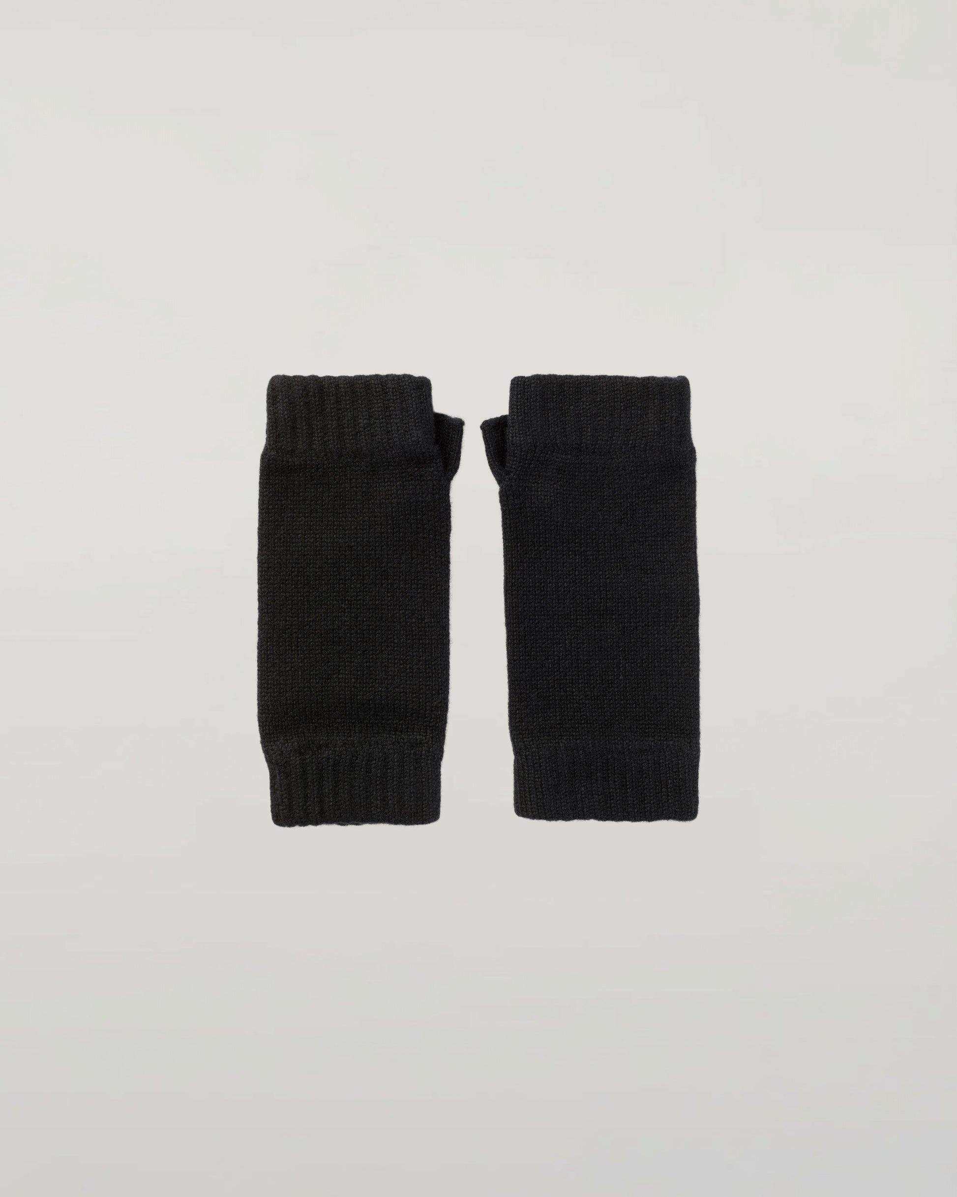 Johnstons of Elgin AW25 Knitted Accessories Black Black Cashmere Wrist Warmers HAD03215SA090055