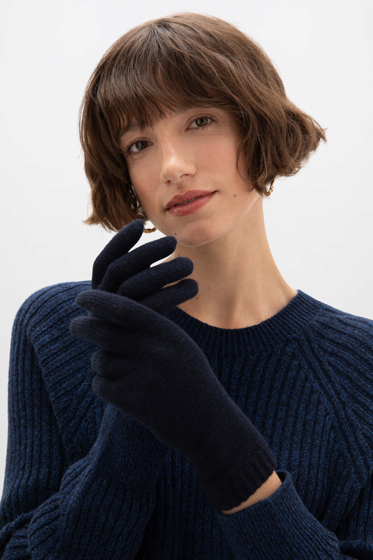 Johnstons of Elgin AW24 Knitted Accessory Dark Navy Women's Cashmere Gloves HAD03226SF4347ONE